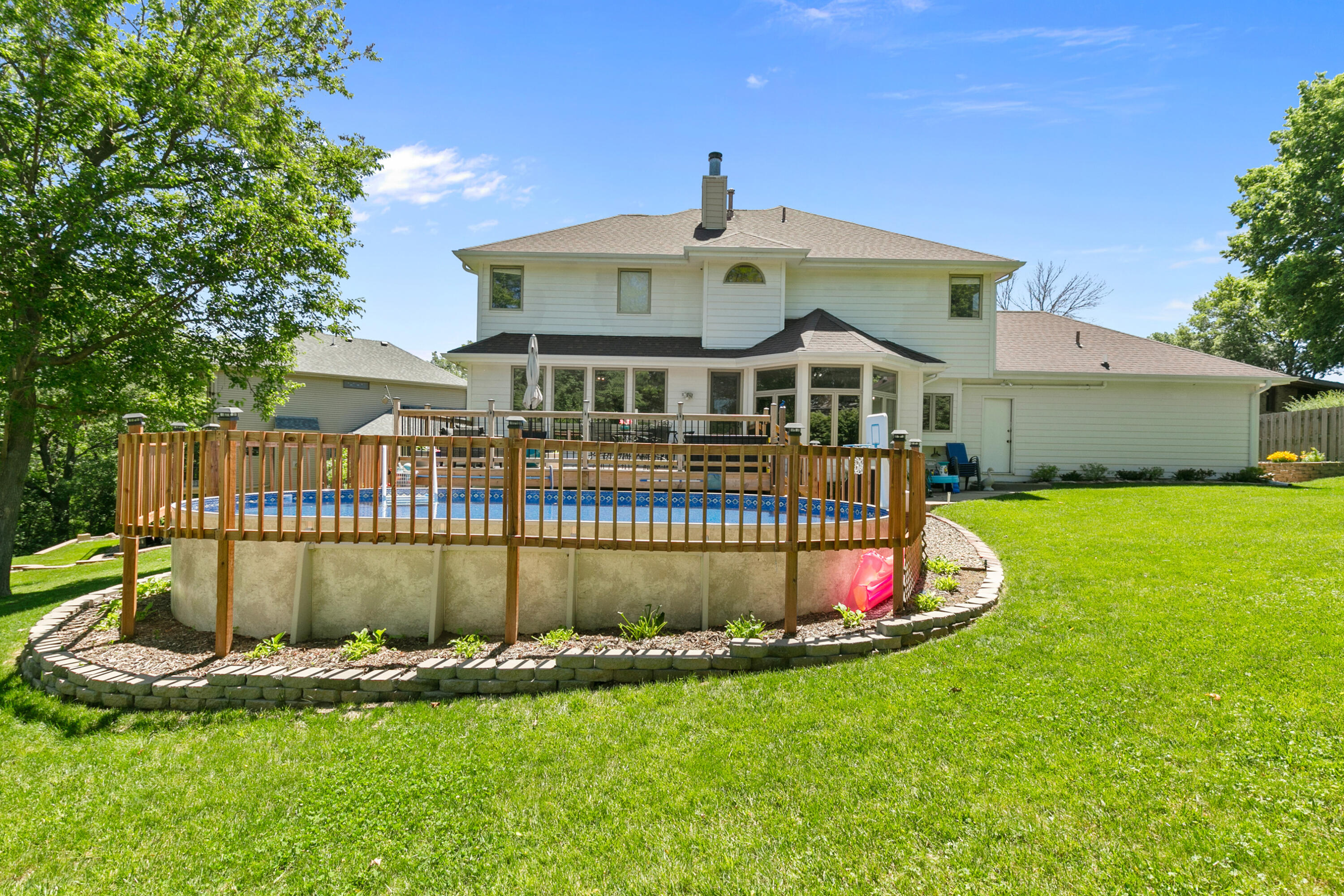 133 SUNNY RIDGE Drive