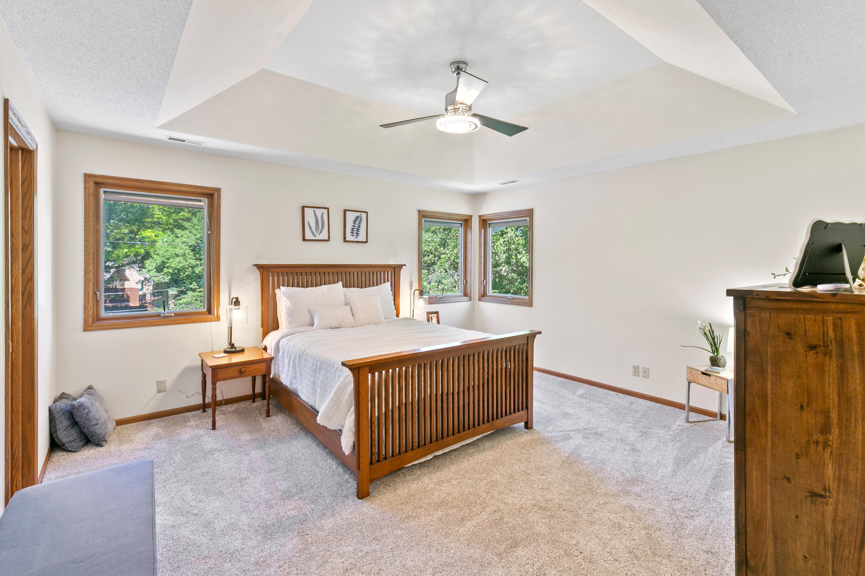 133 SUNNY RIDGE Drive