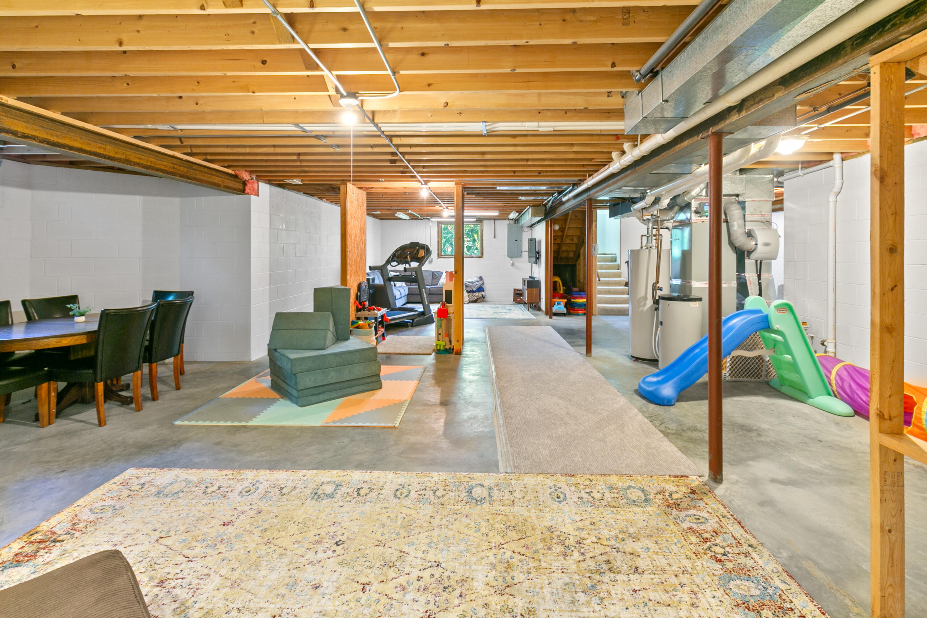 133 SUNNY RIDGE Drive