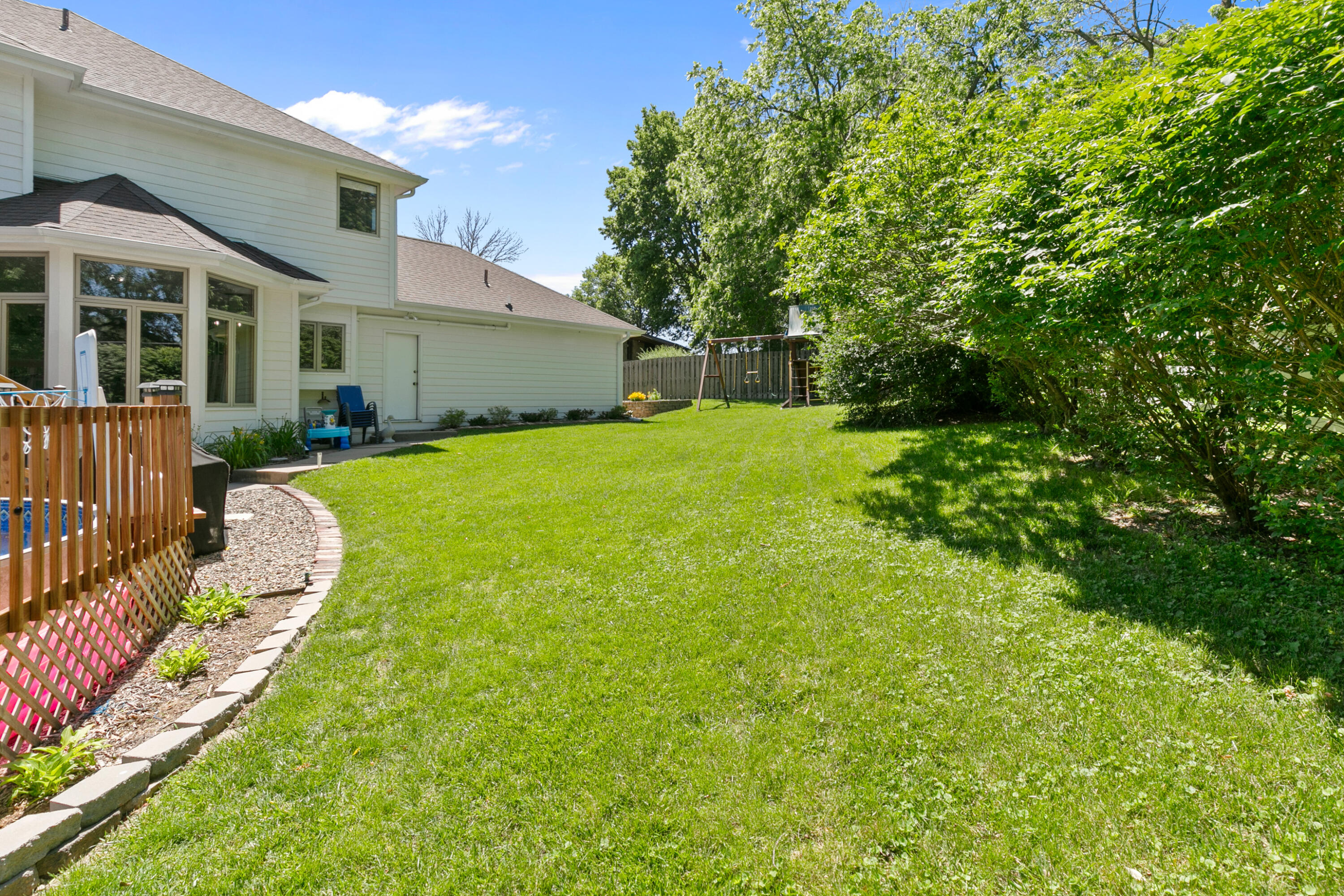 133 SUNNY RIDGE Drive