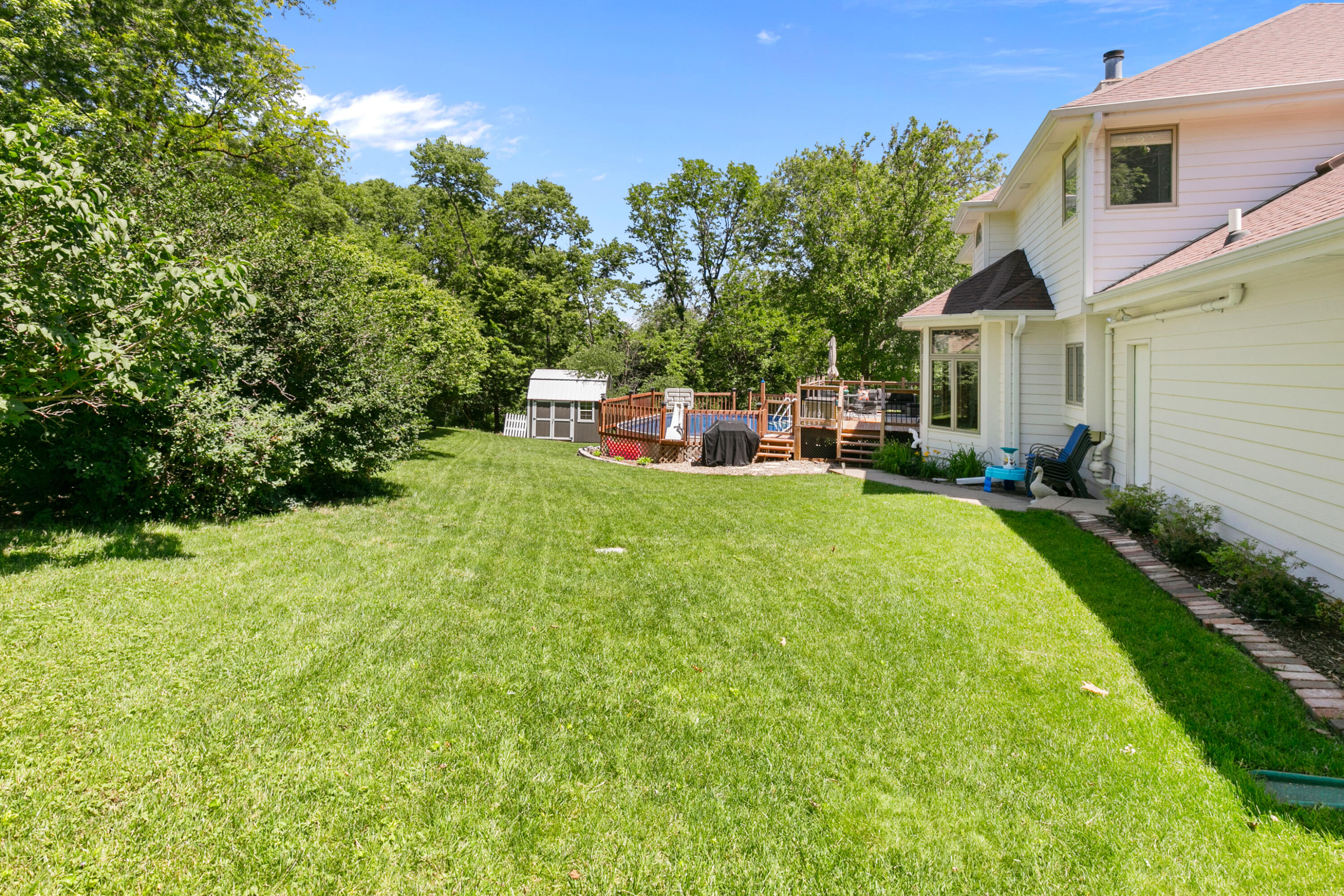 133 SUNNY RIDGE Drive