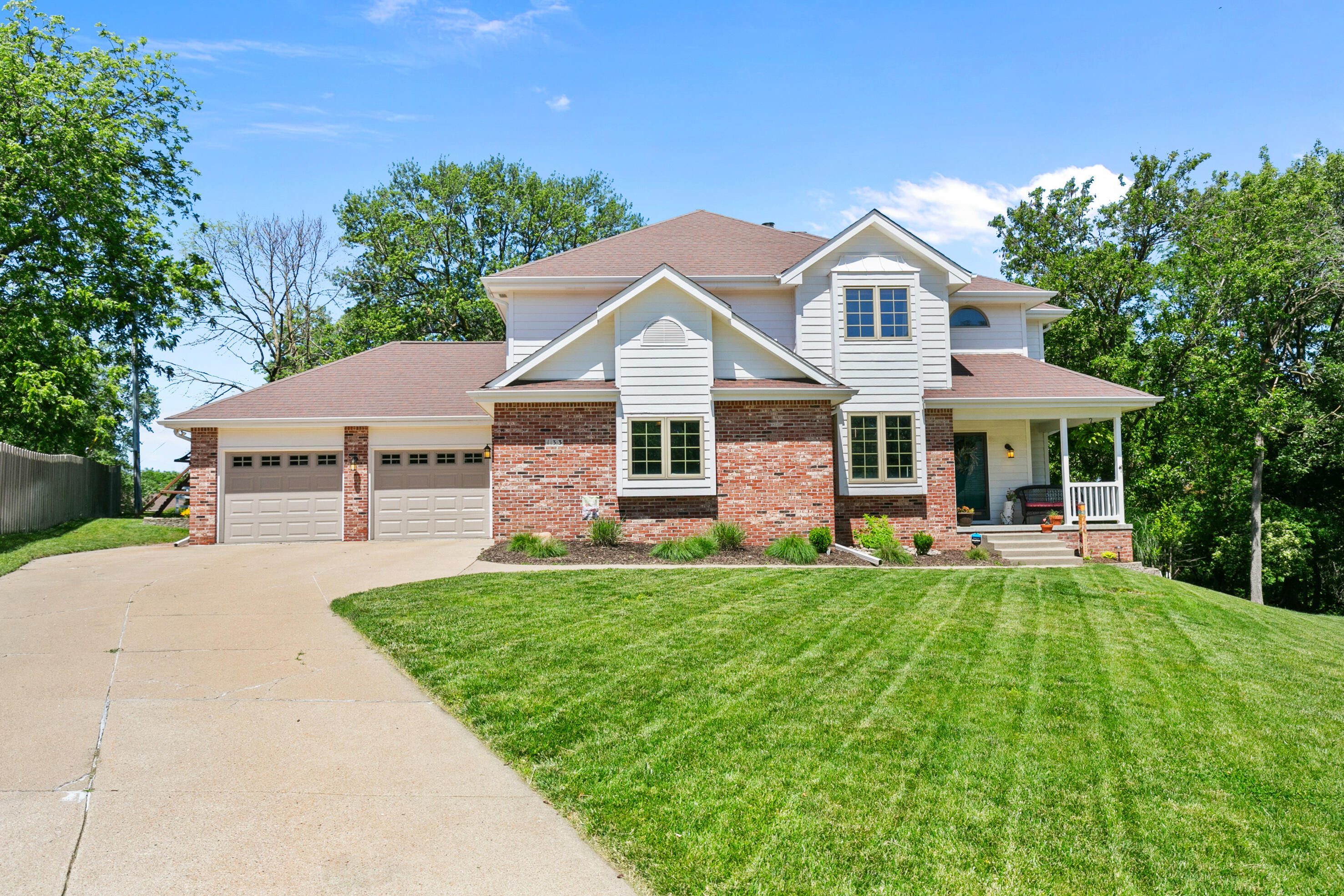 133 SUNNY RIDGE Drive