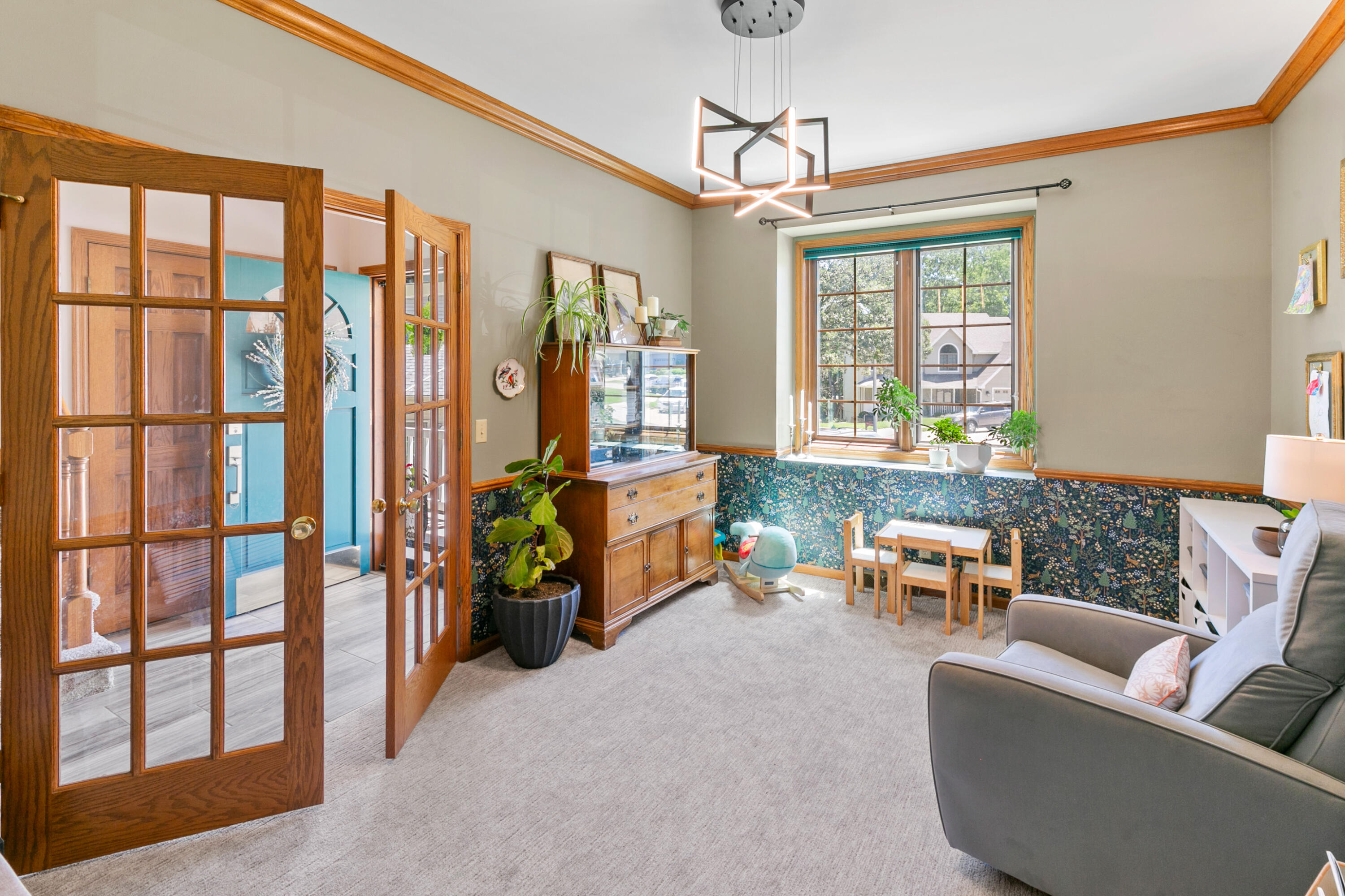 133 SUNNY RIDGE Drive