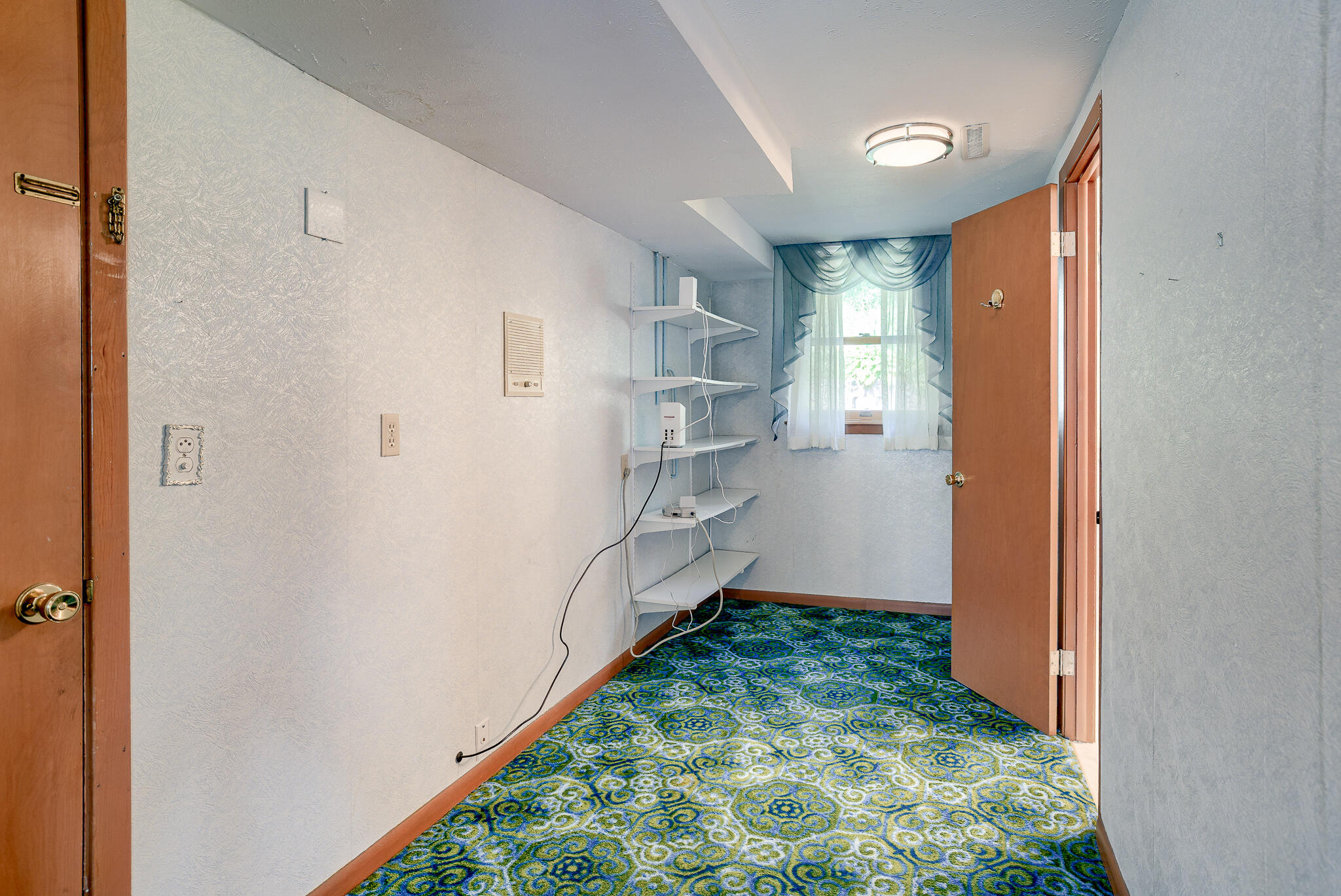 264 ZENITH Drive