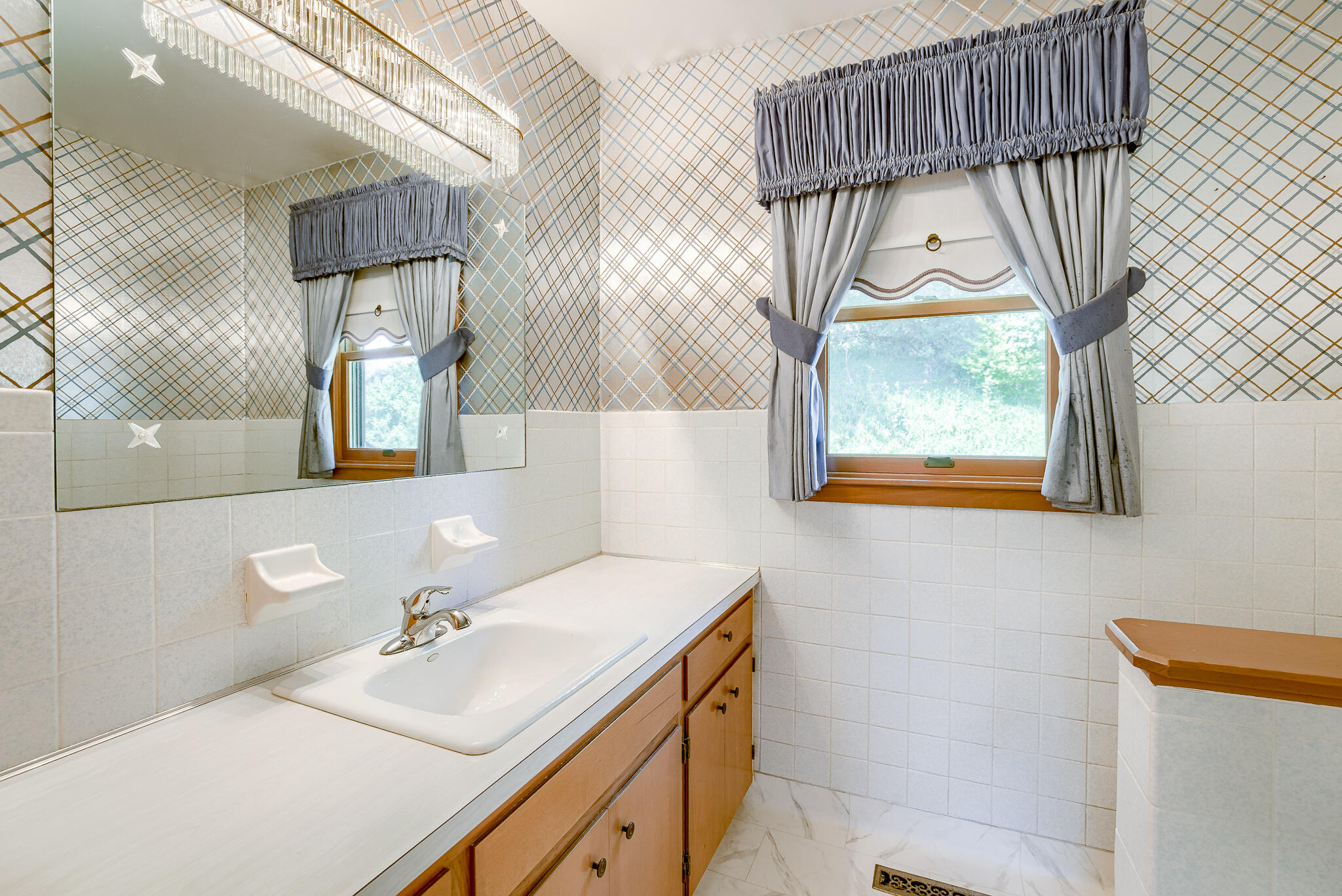 264 ZENITH Drive