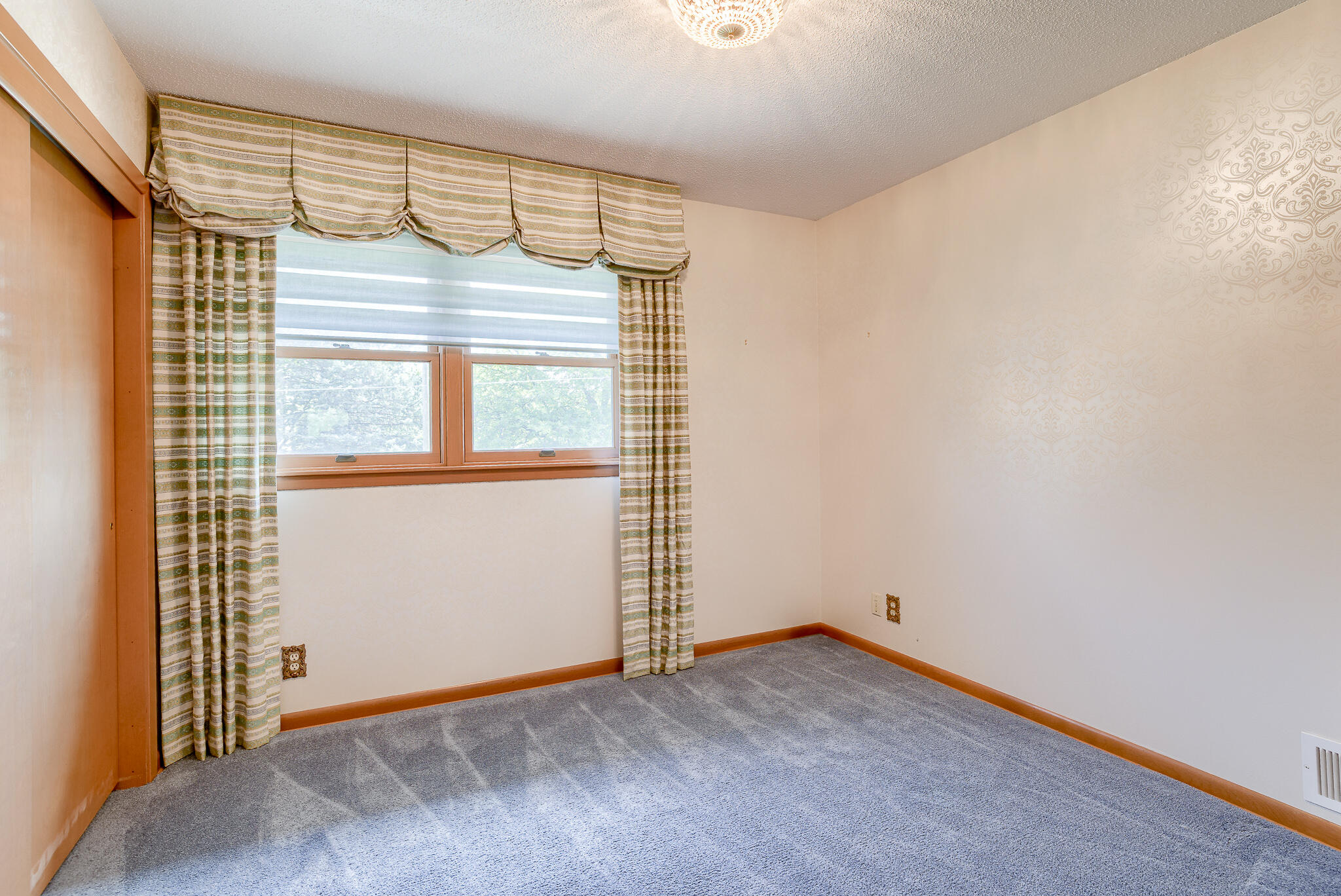 264 ZENITH Drive