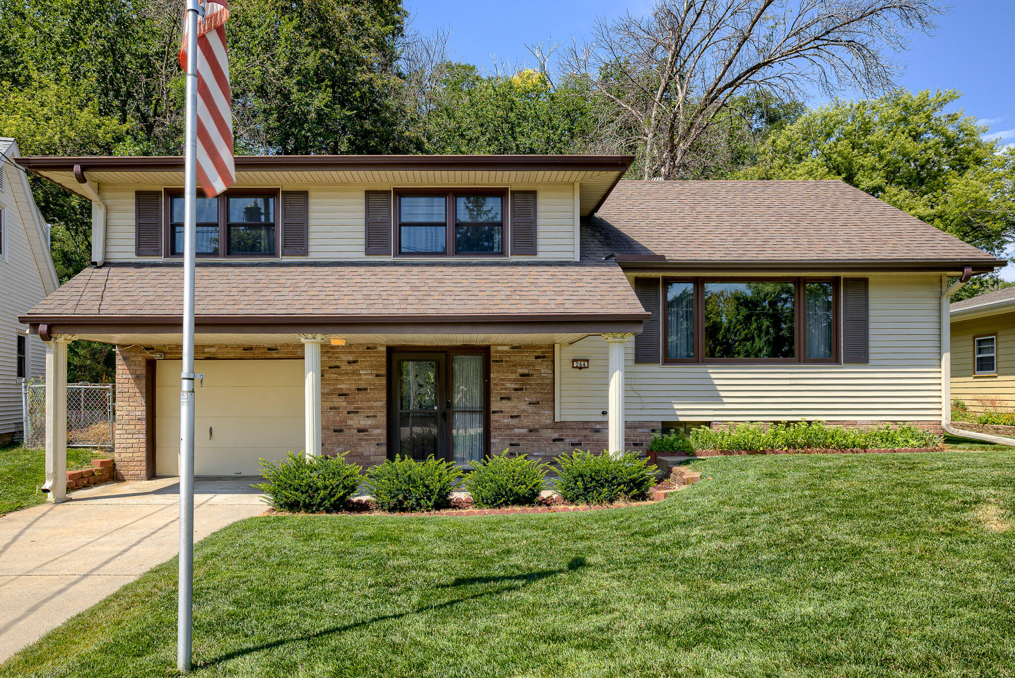 264 ZENITH Drive