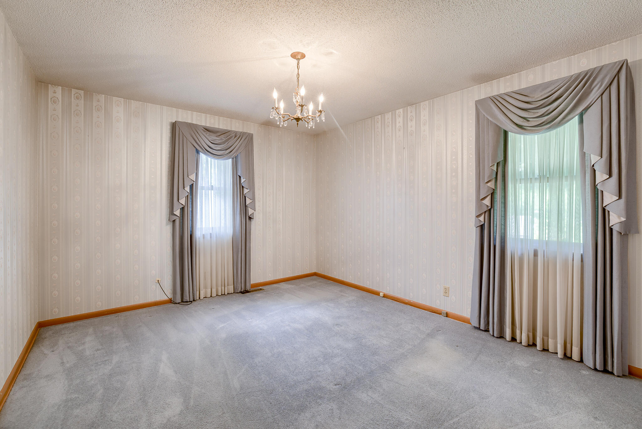 264 ZENITH Drive