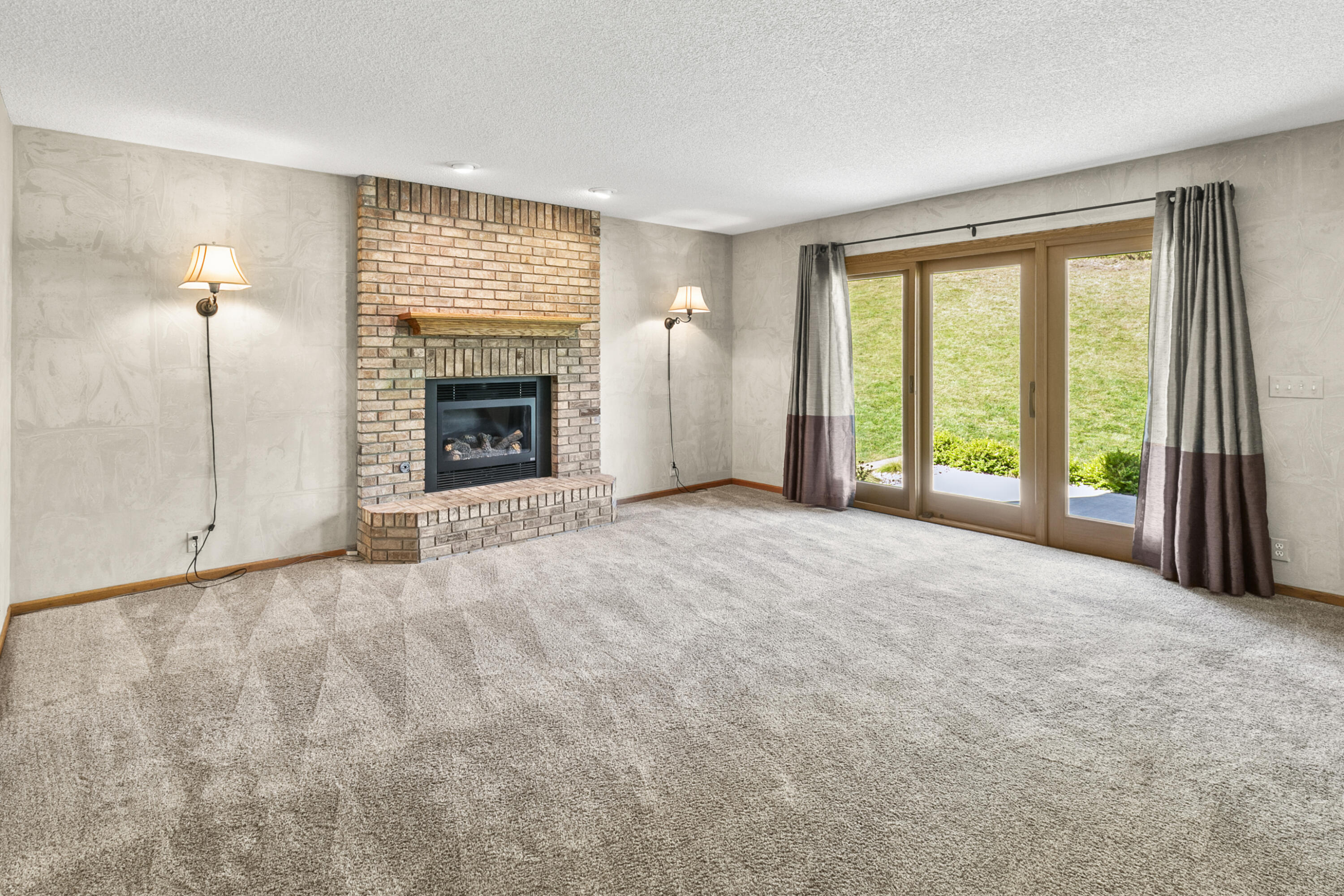 232 CANTERBURY Circle