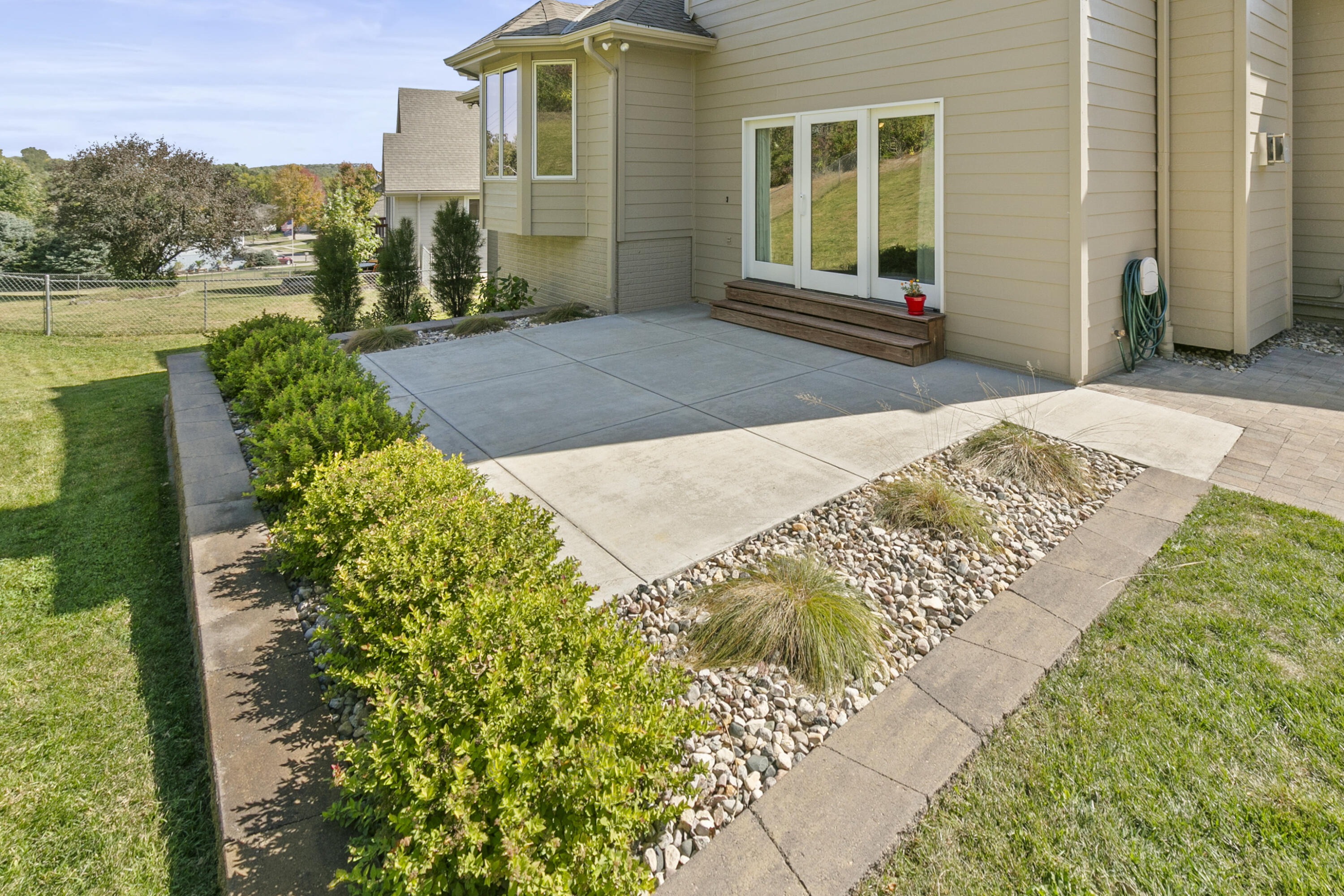 232 CANTERBURY Circle
