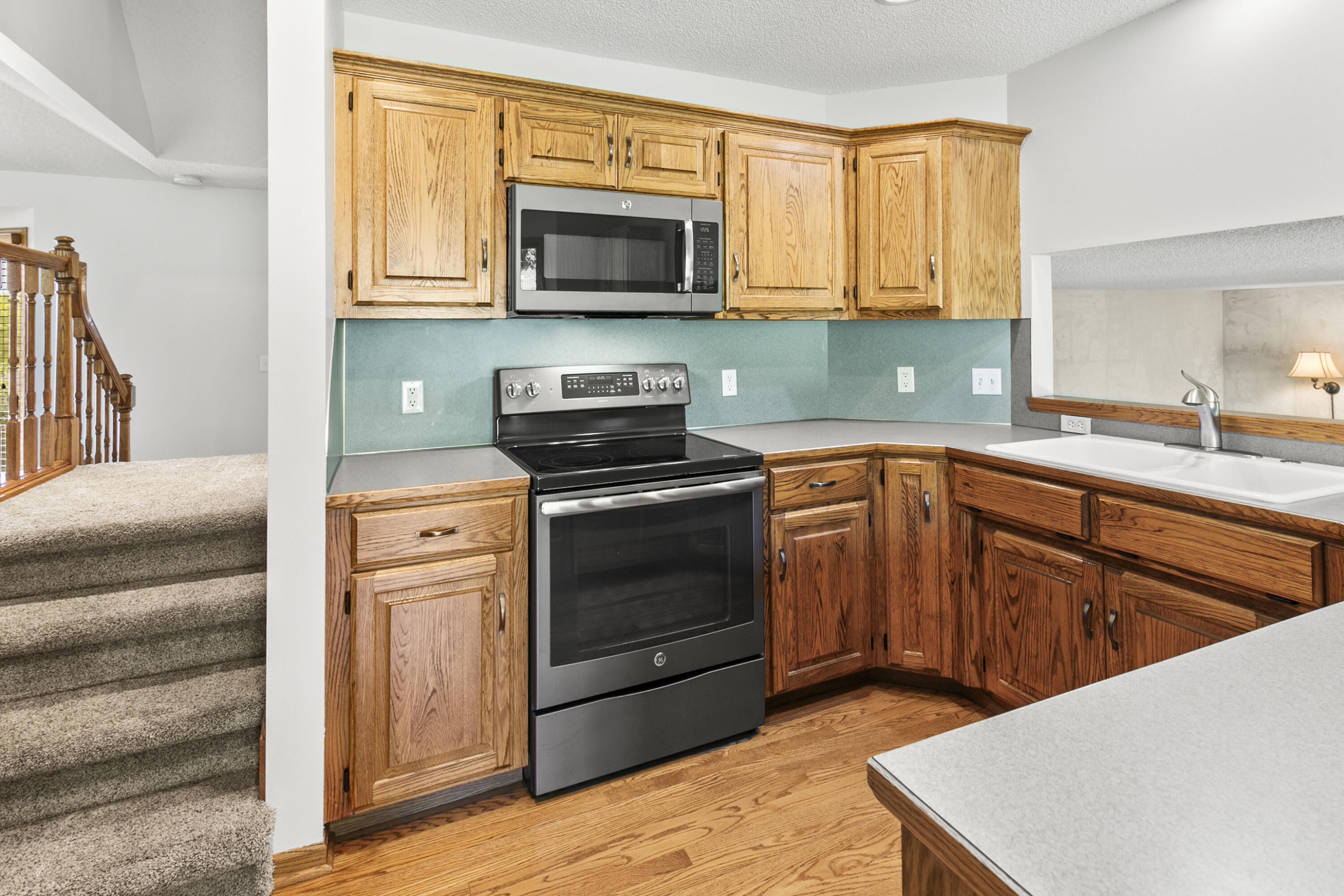 232 CANTERBURY Circle