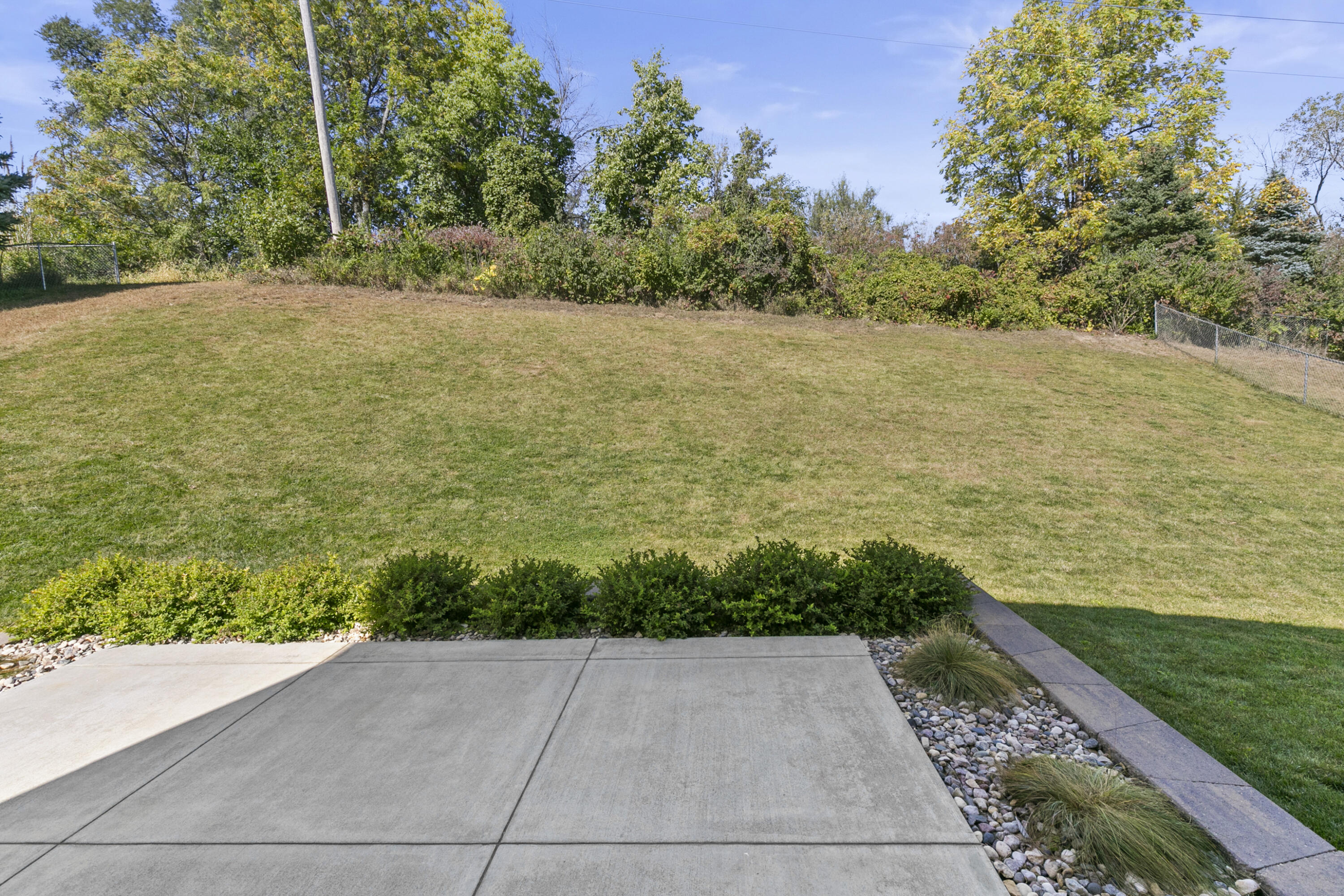 232 CANTERBURY Circle