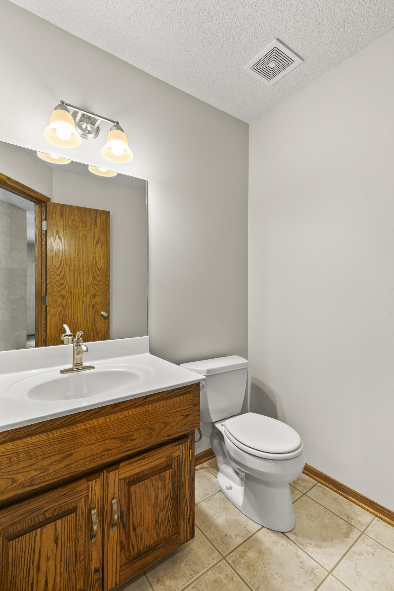 232 CANTERBURY Circle