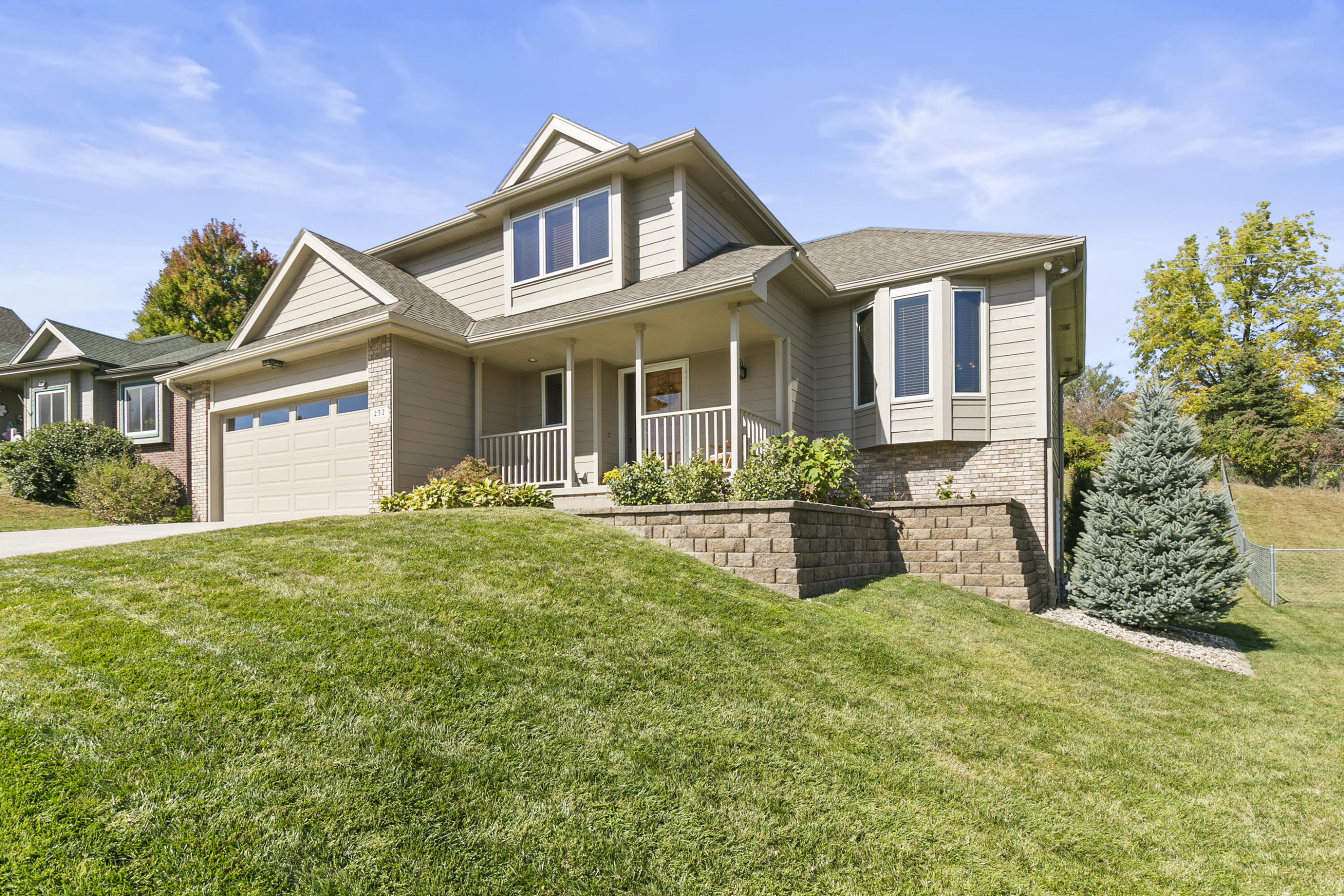 232 CANTERBURY Circle