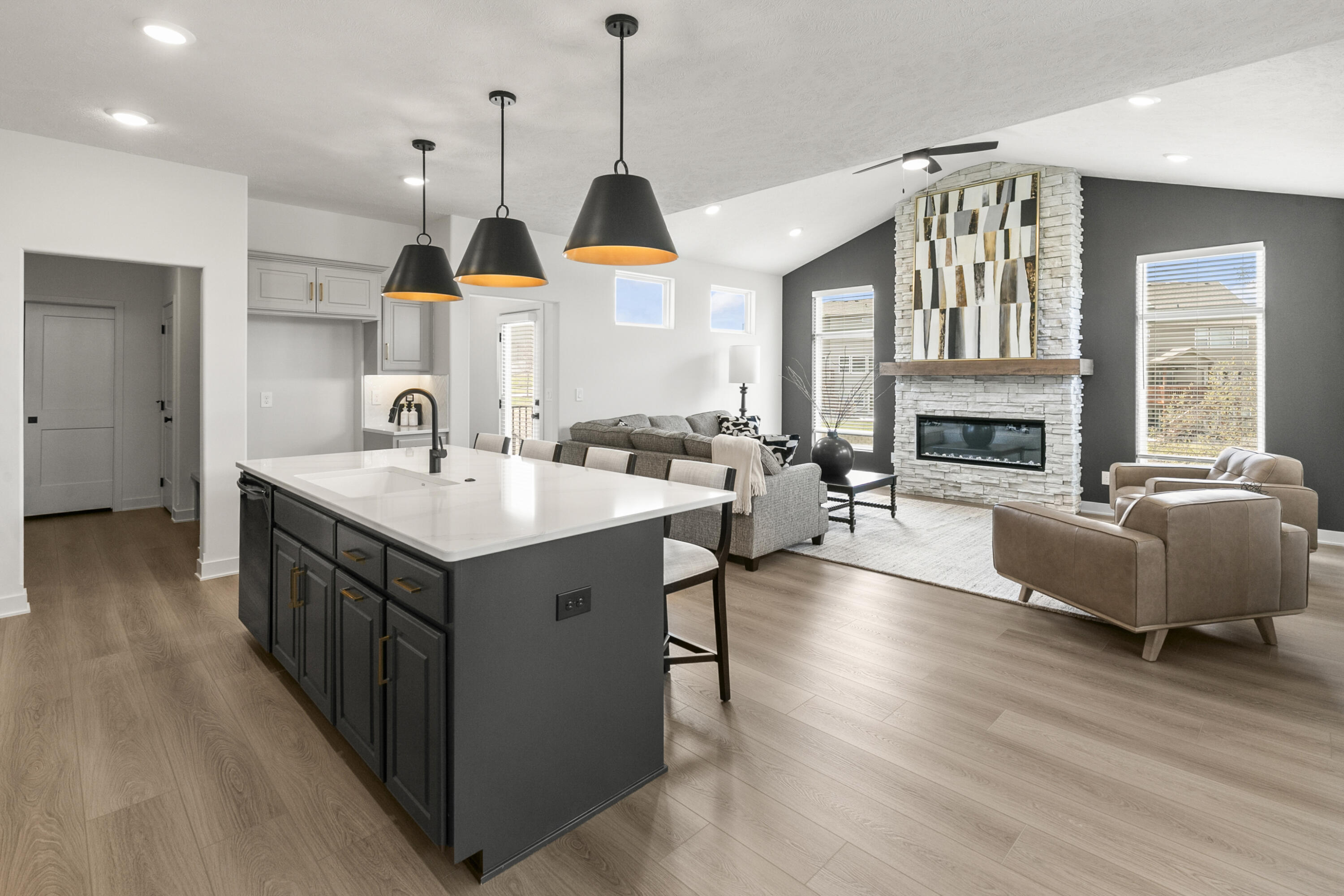 1896 HEMLOCK Street