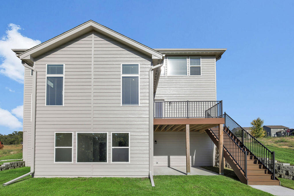 1896 HEMLOCK Street