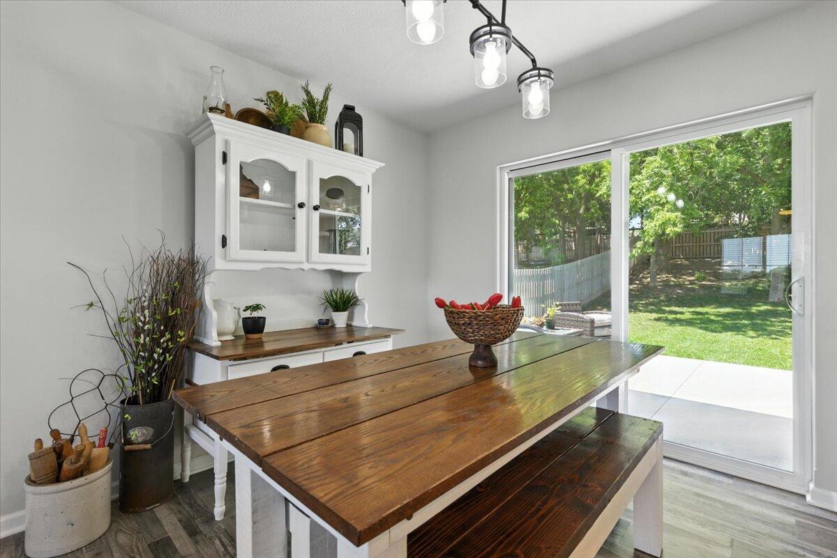 104 MAPLEWOOD Circle