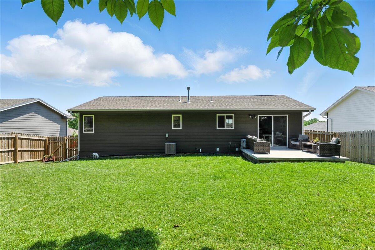 104 MAPLEWOOD Circle