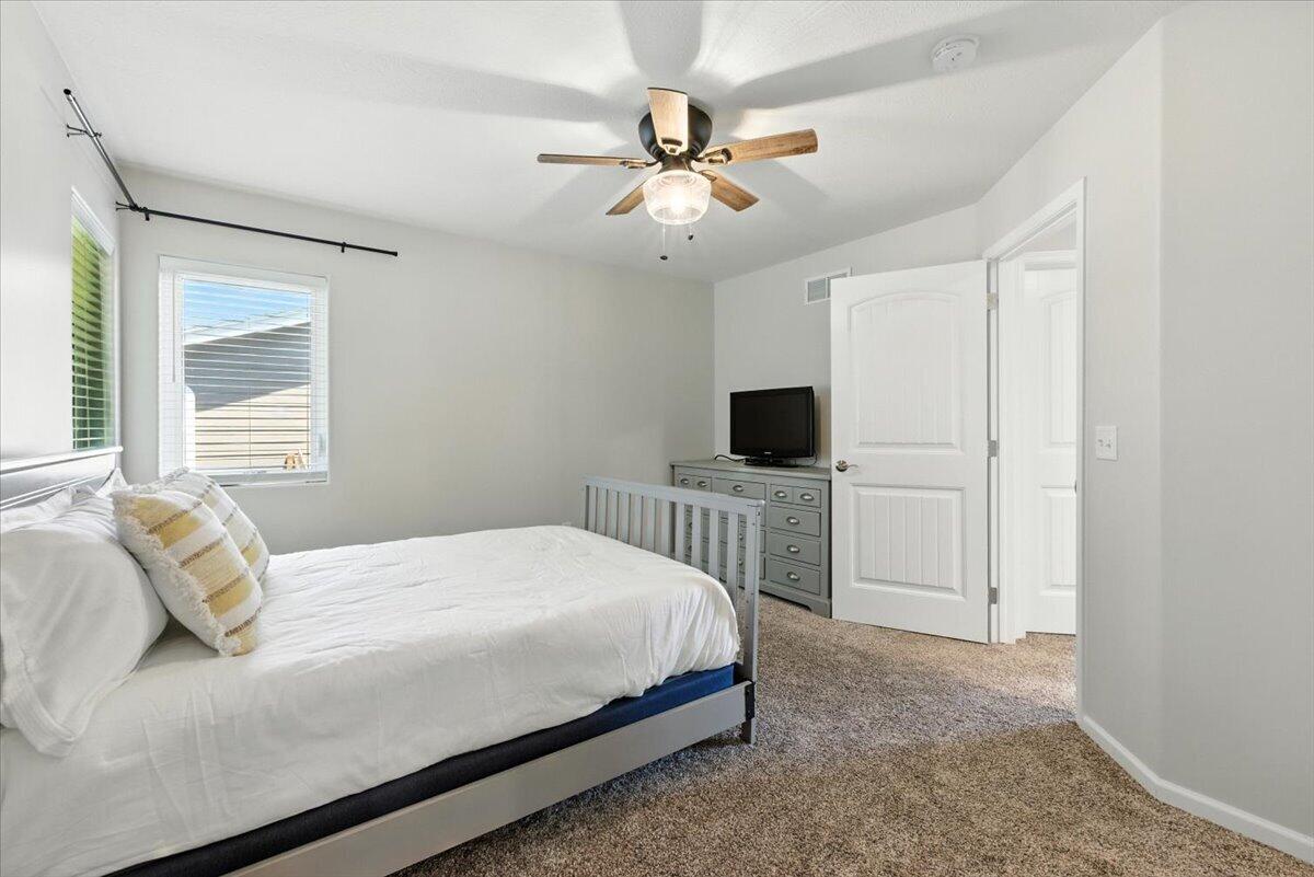 104 MAPLEWOOD Circle