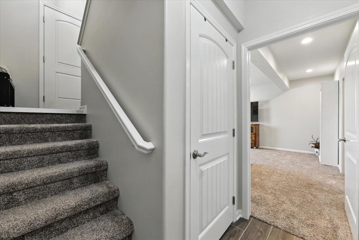 104 MAPLEWOOD Circle
