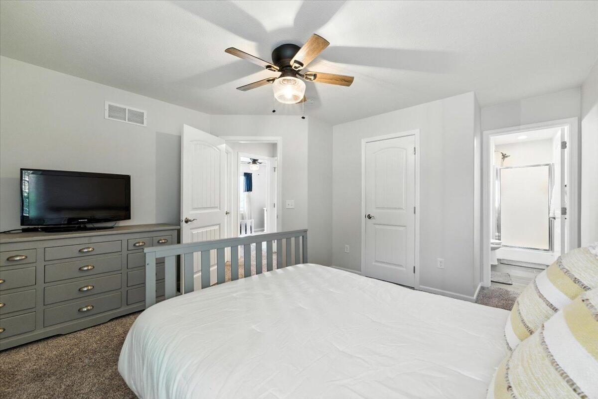 104 MAPLEWOOD Circle