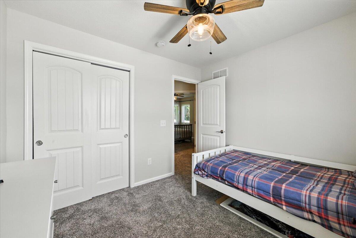 104 MAPLEWOOD Circle