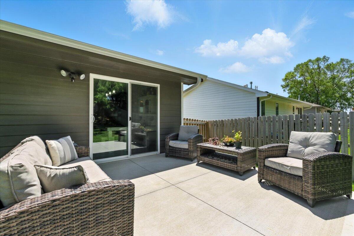 104 MAPLEWOOD Circle