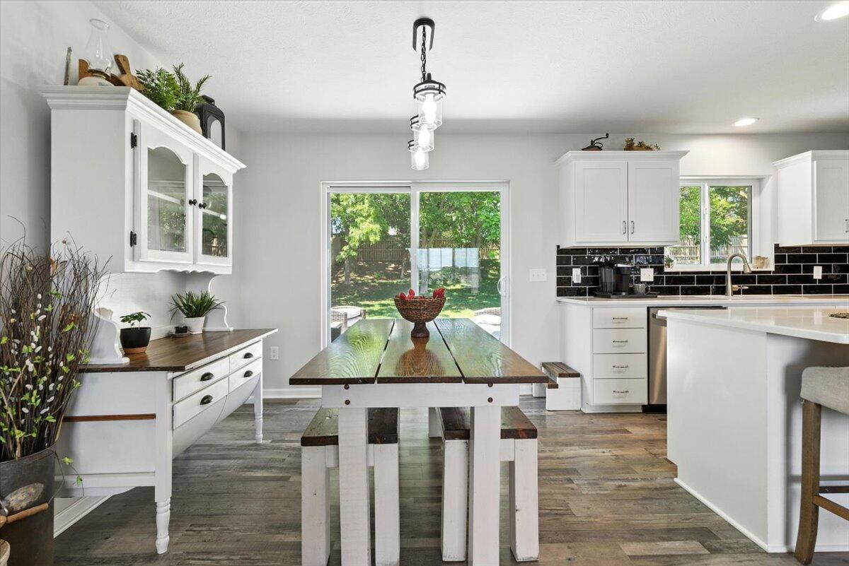 104 MAPLEWOOD Circle