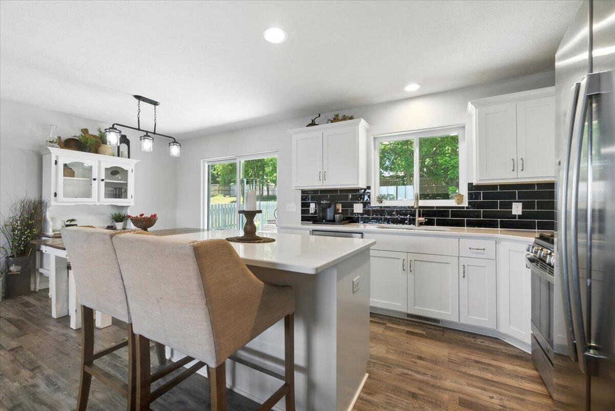 104 MAPLEWOOD Circle