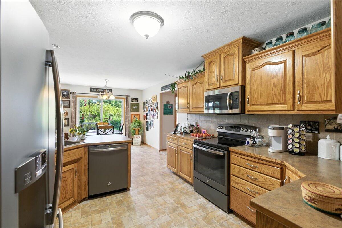 2605 PAVICH Drive