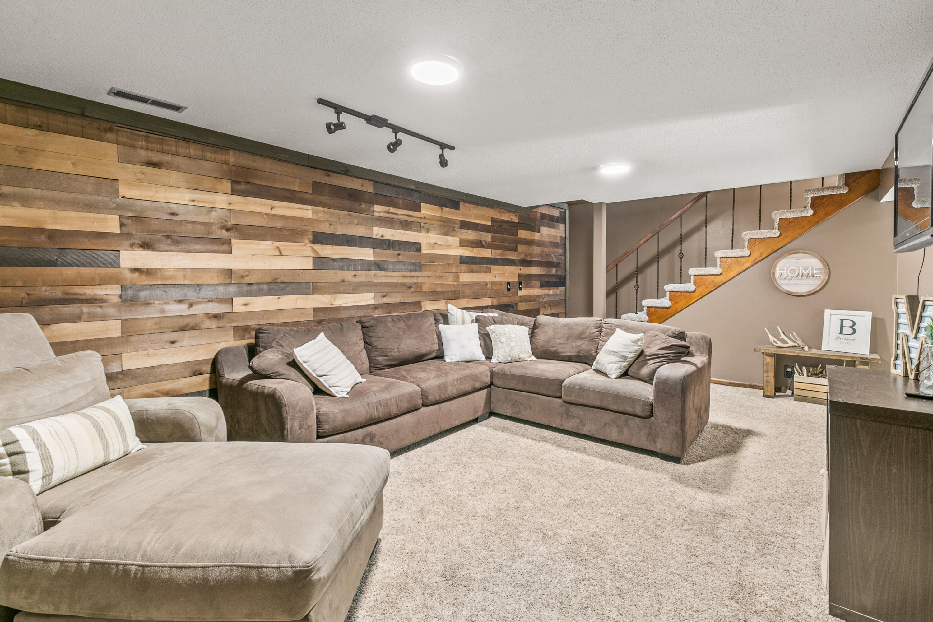 627 SPENCER Avenue