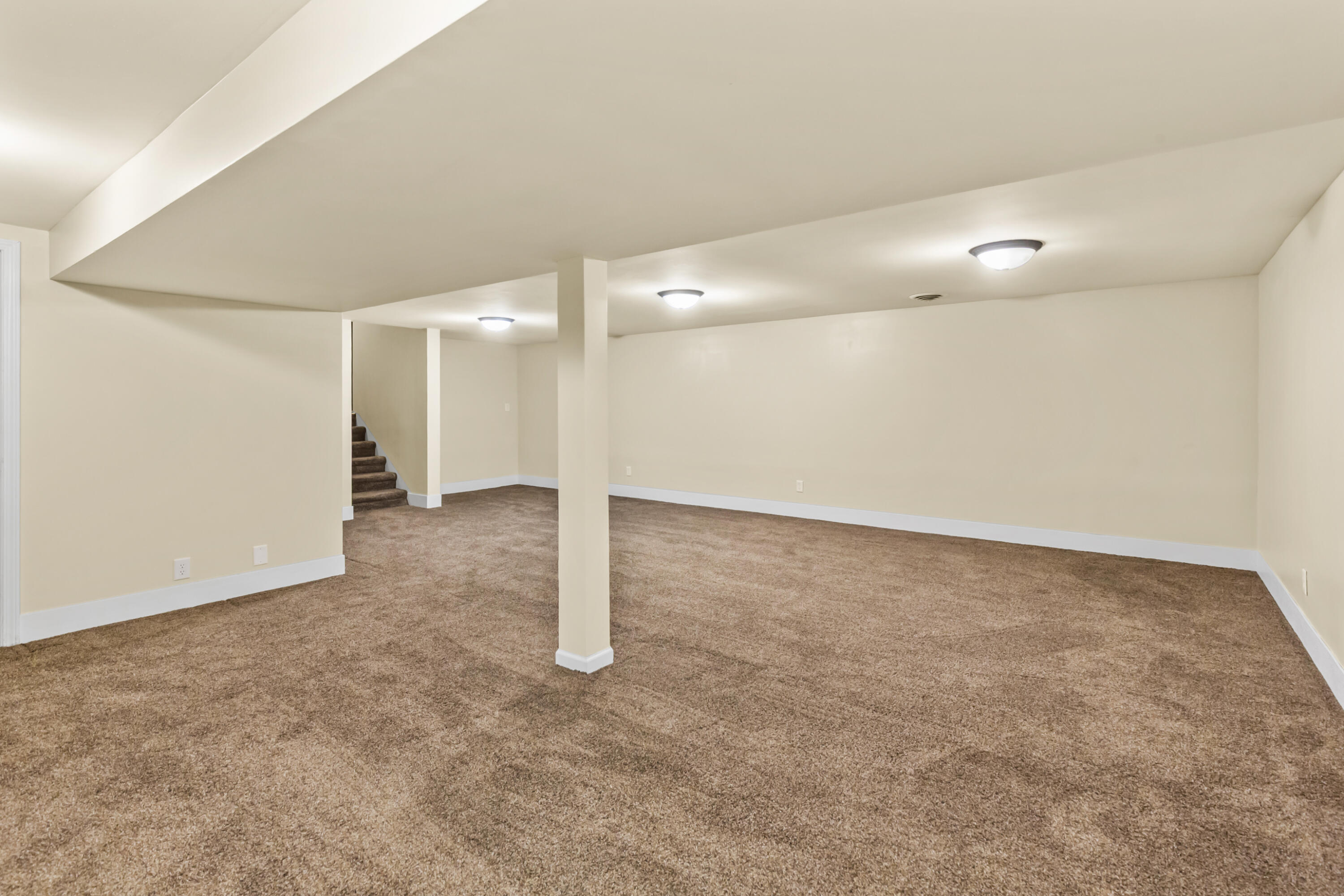 100 HILLSIDE Drive