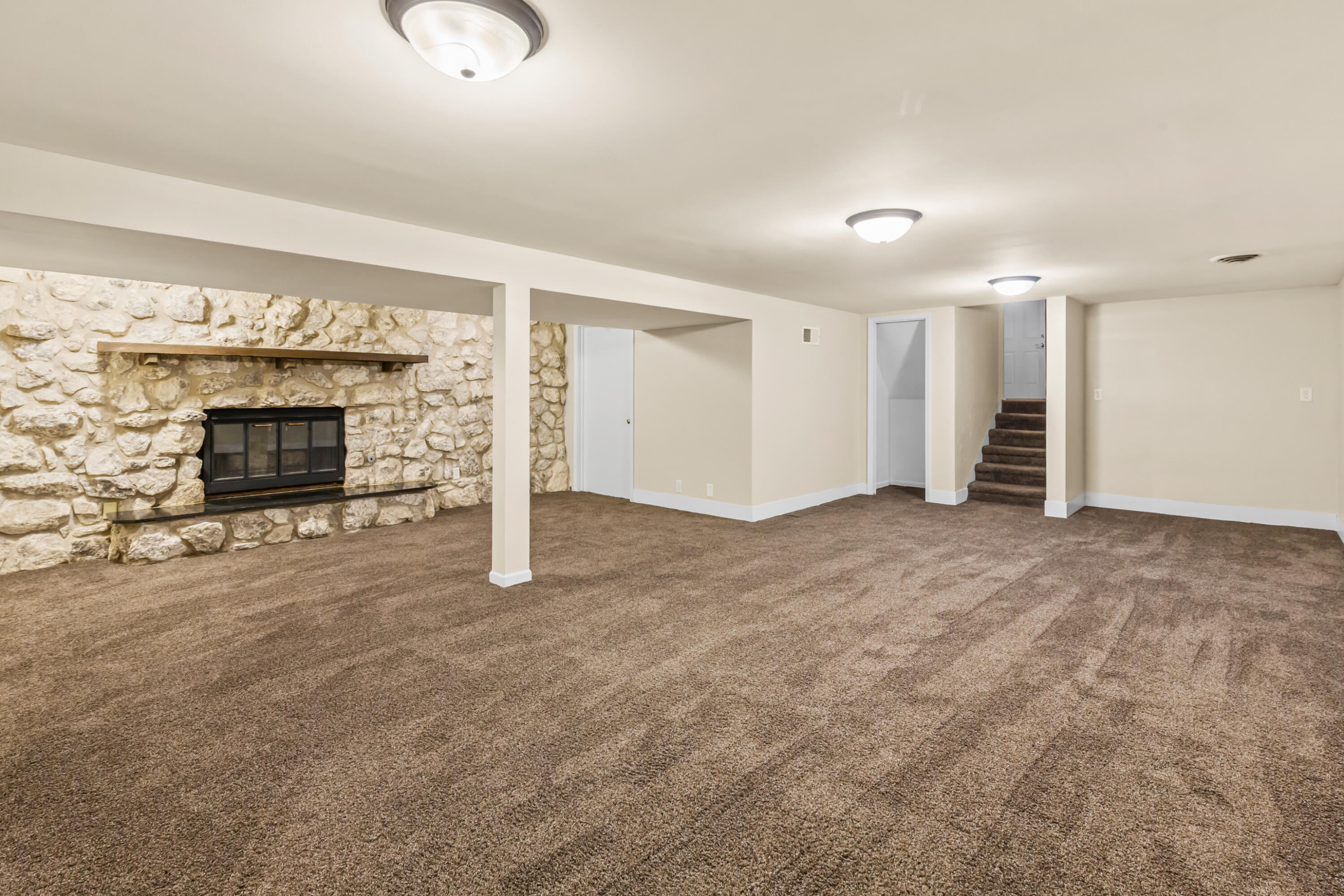 100 HILLSIDE Drive