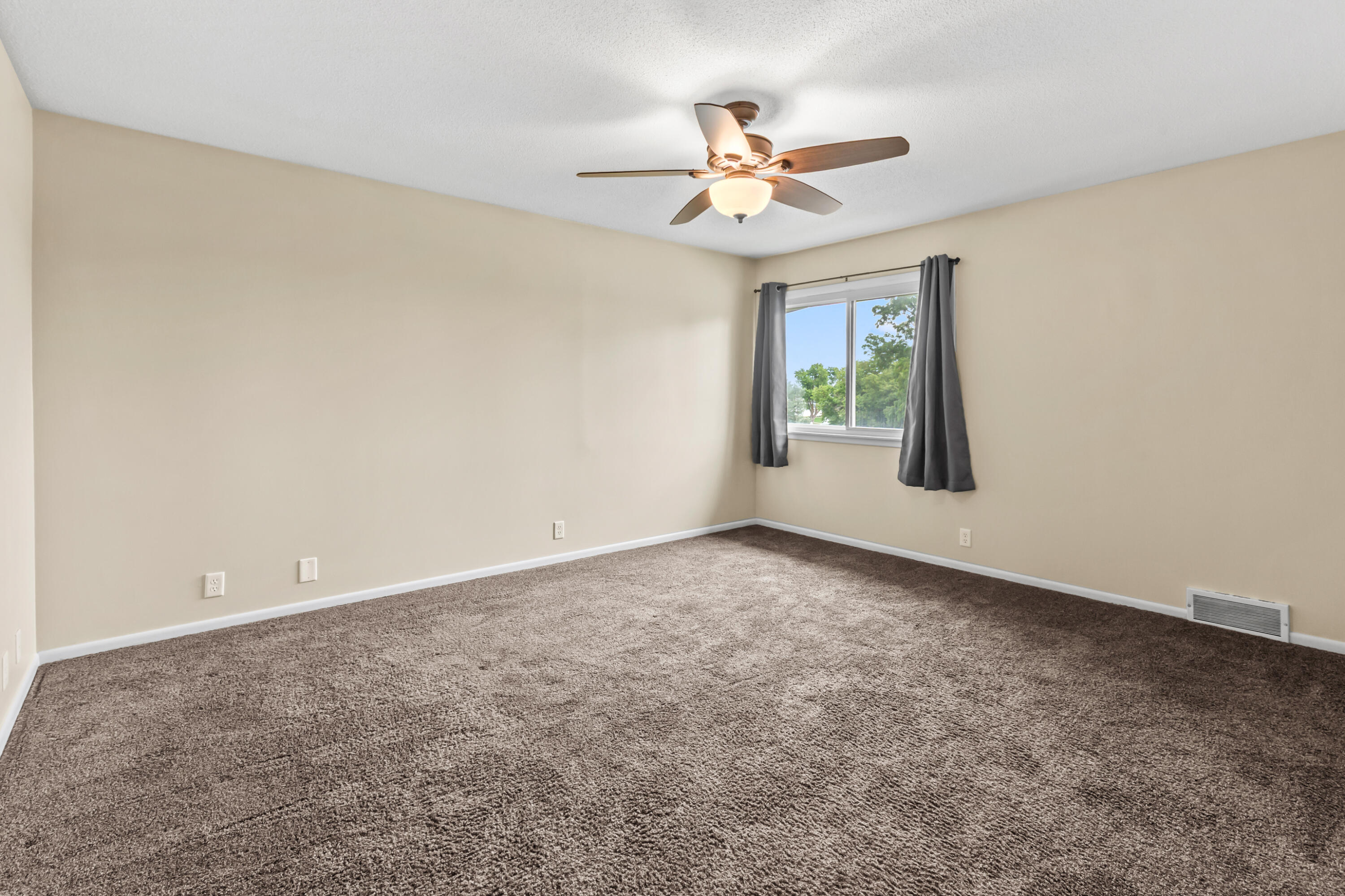 100 HILLSIDE Drive