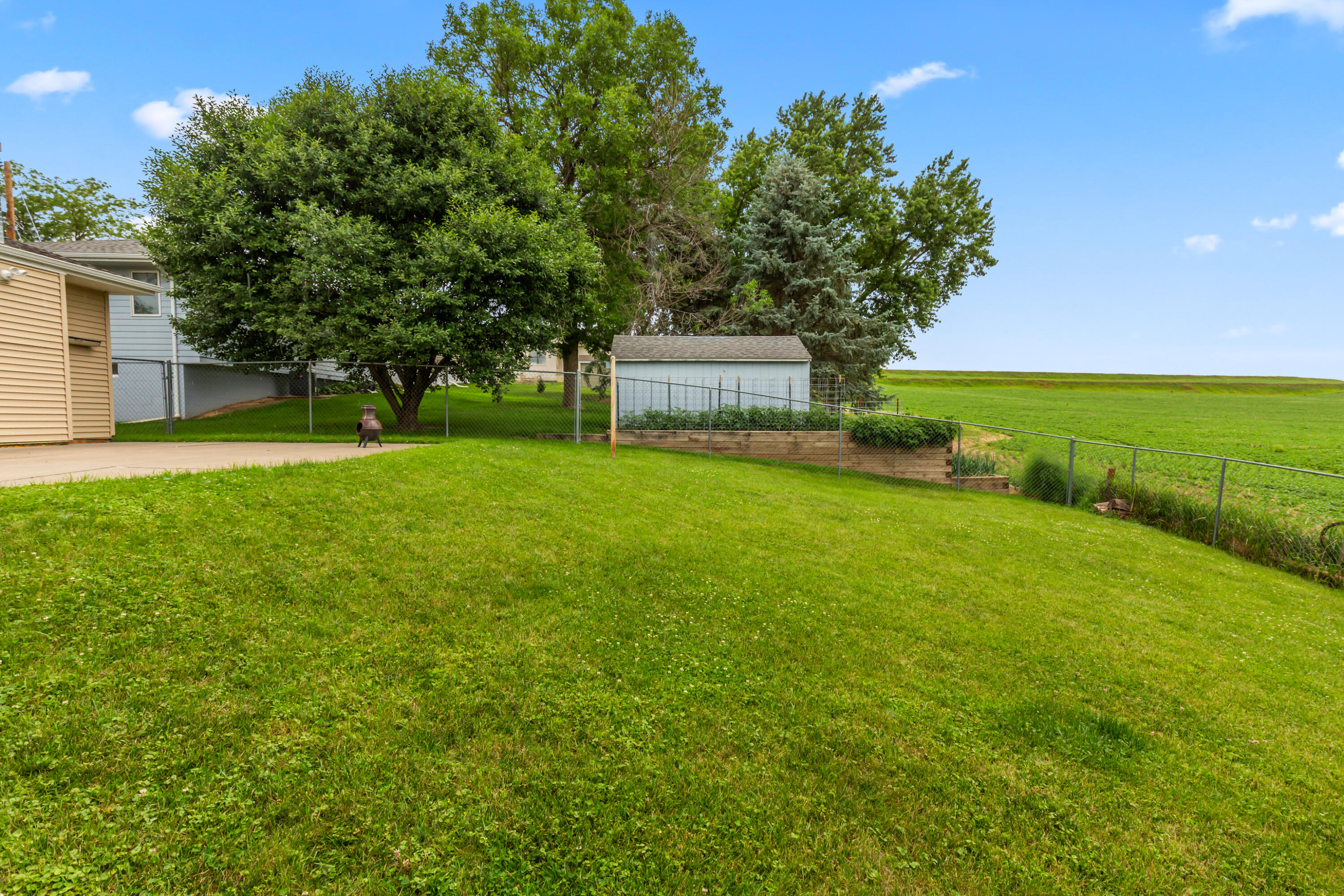 100 HILLSIDE Drive