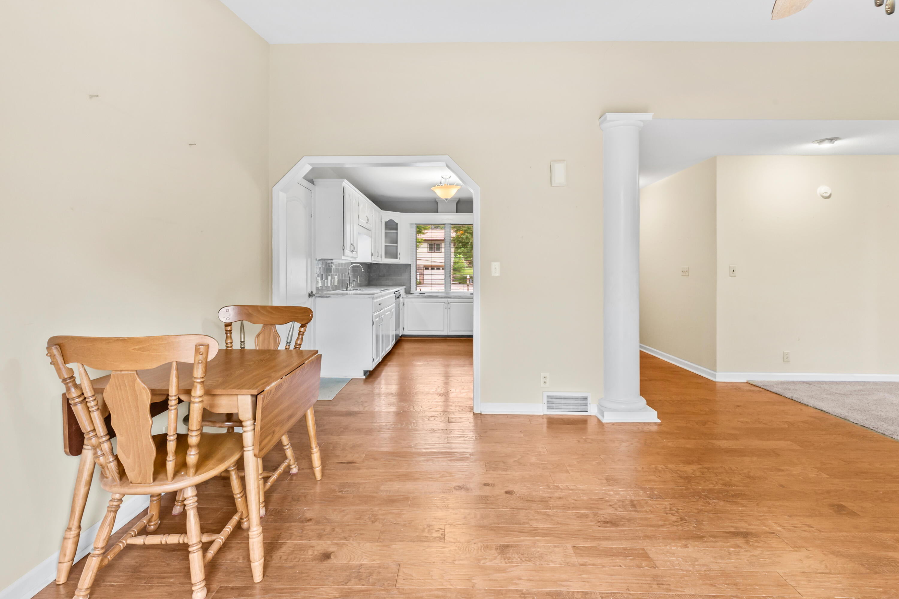 606 N HAZEL Street