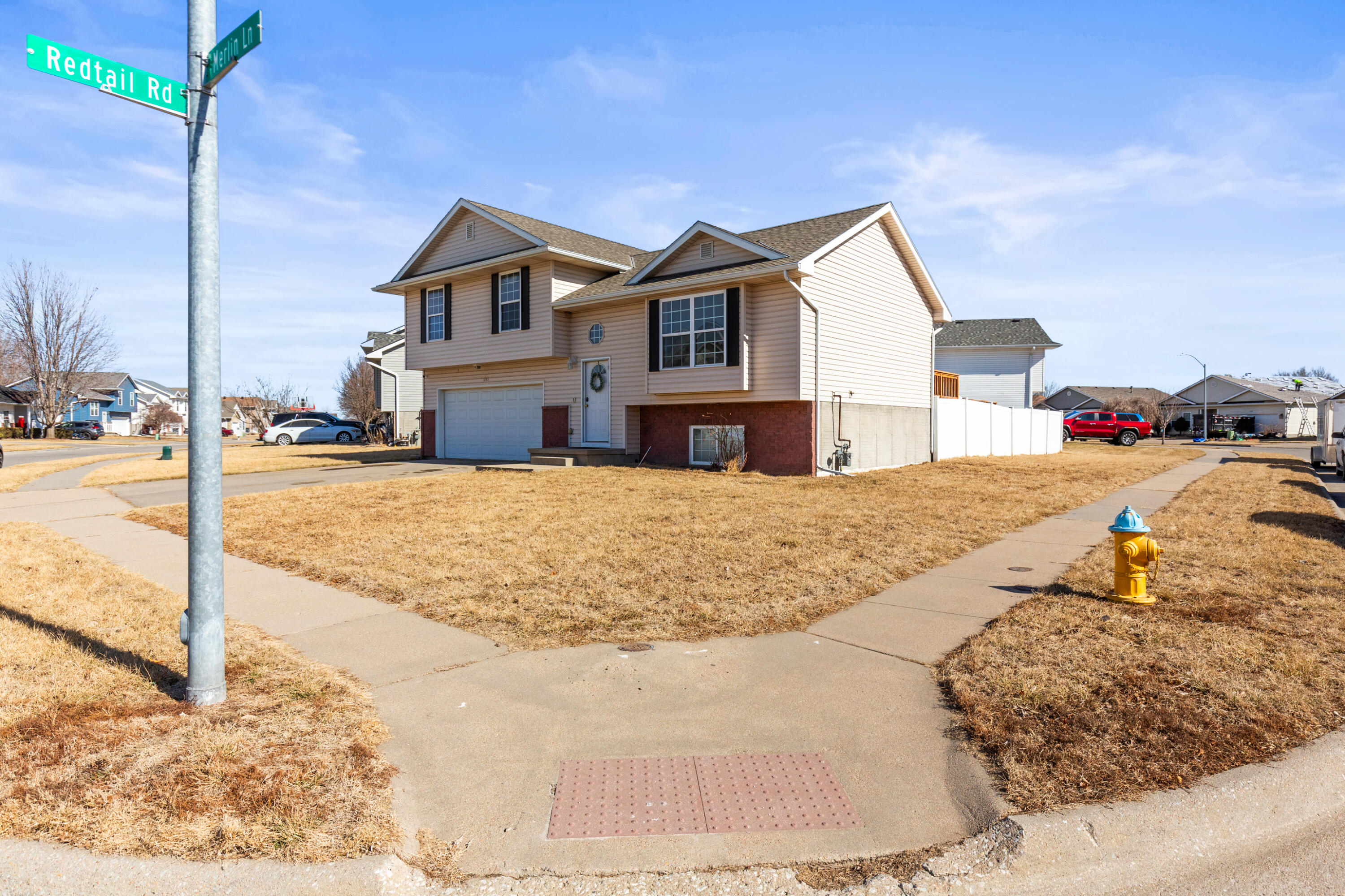 5743 MERLIN Lane