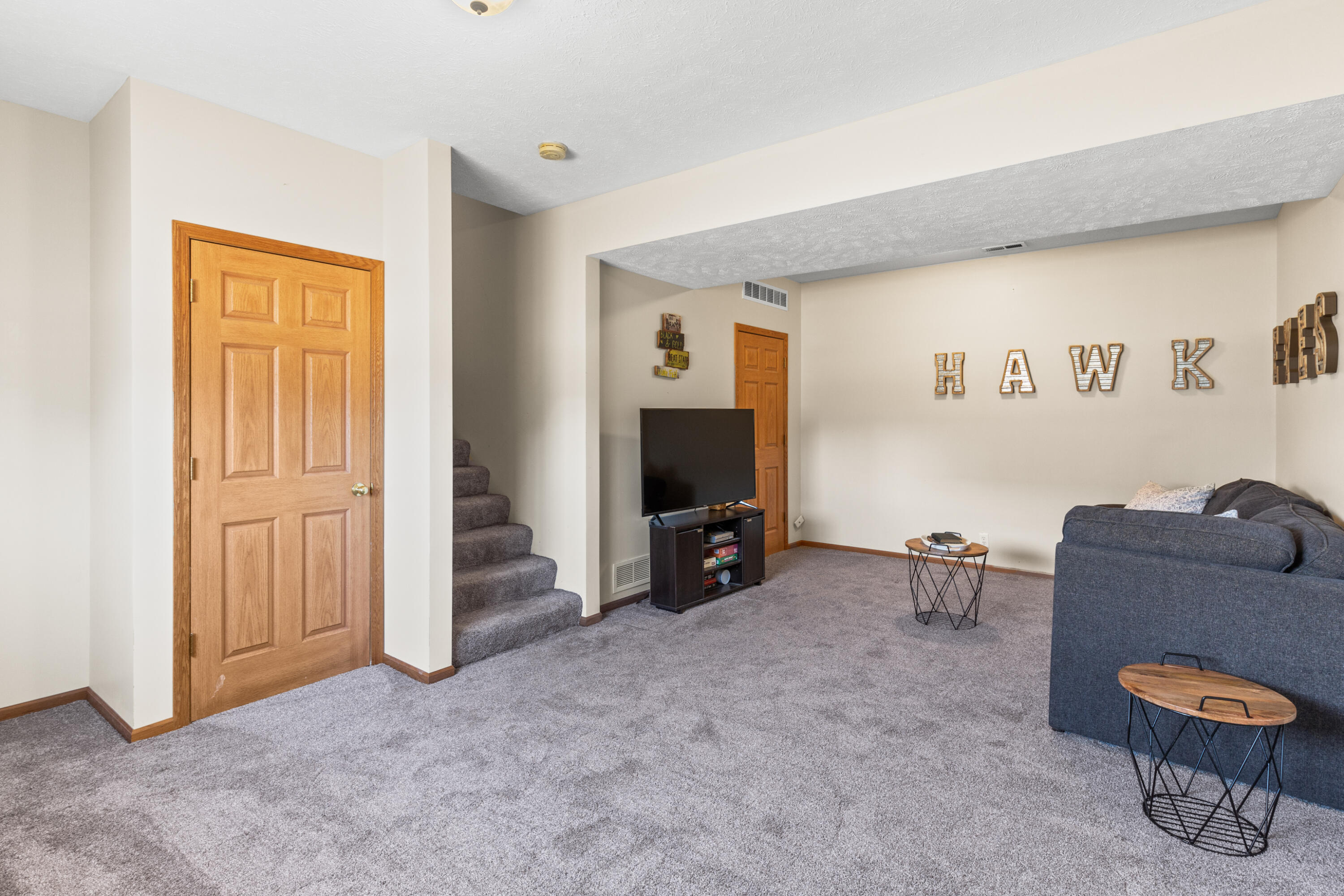5743 MERLIN Lane