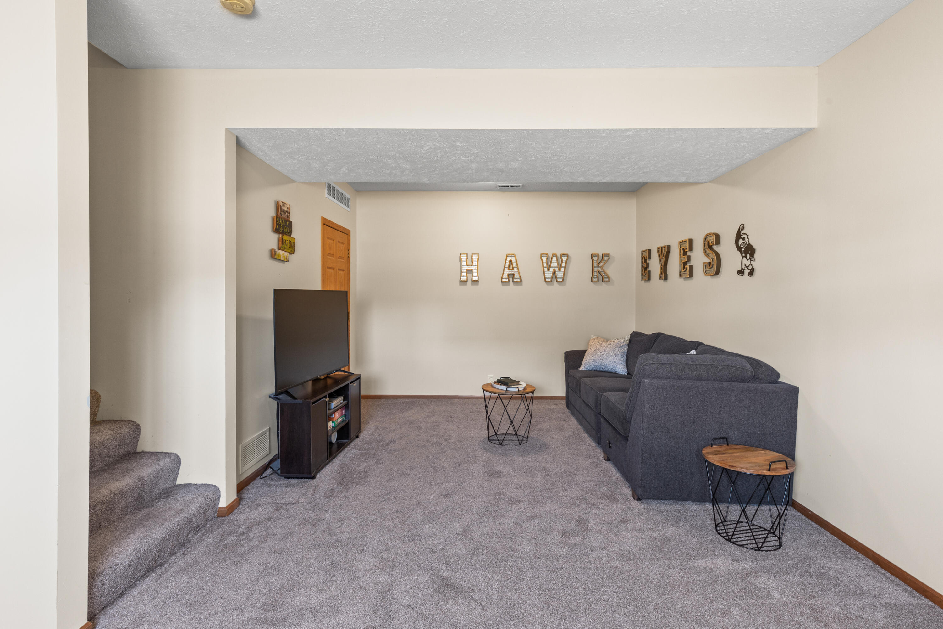 5743 MERLIN Lane
