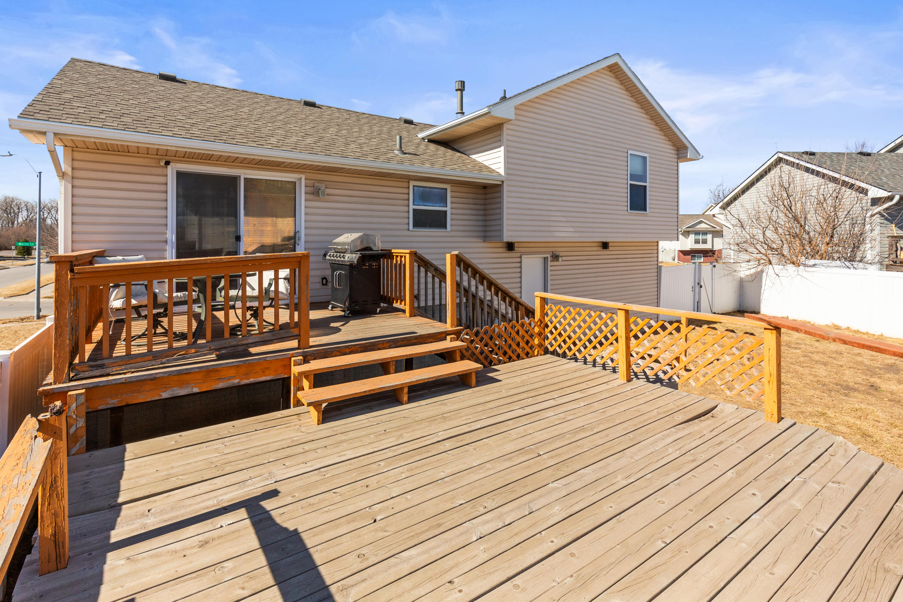 5743 MERLIN Lane