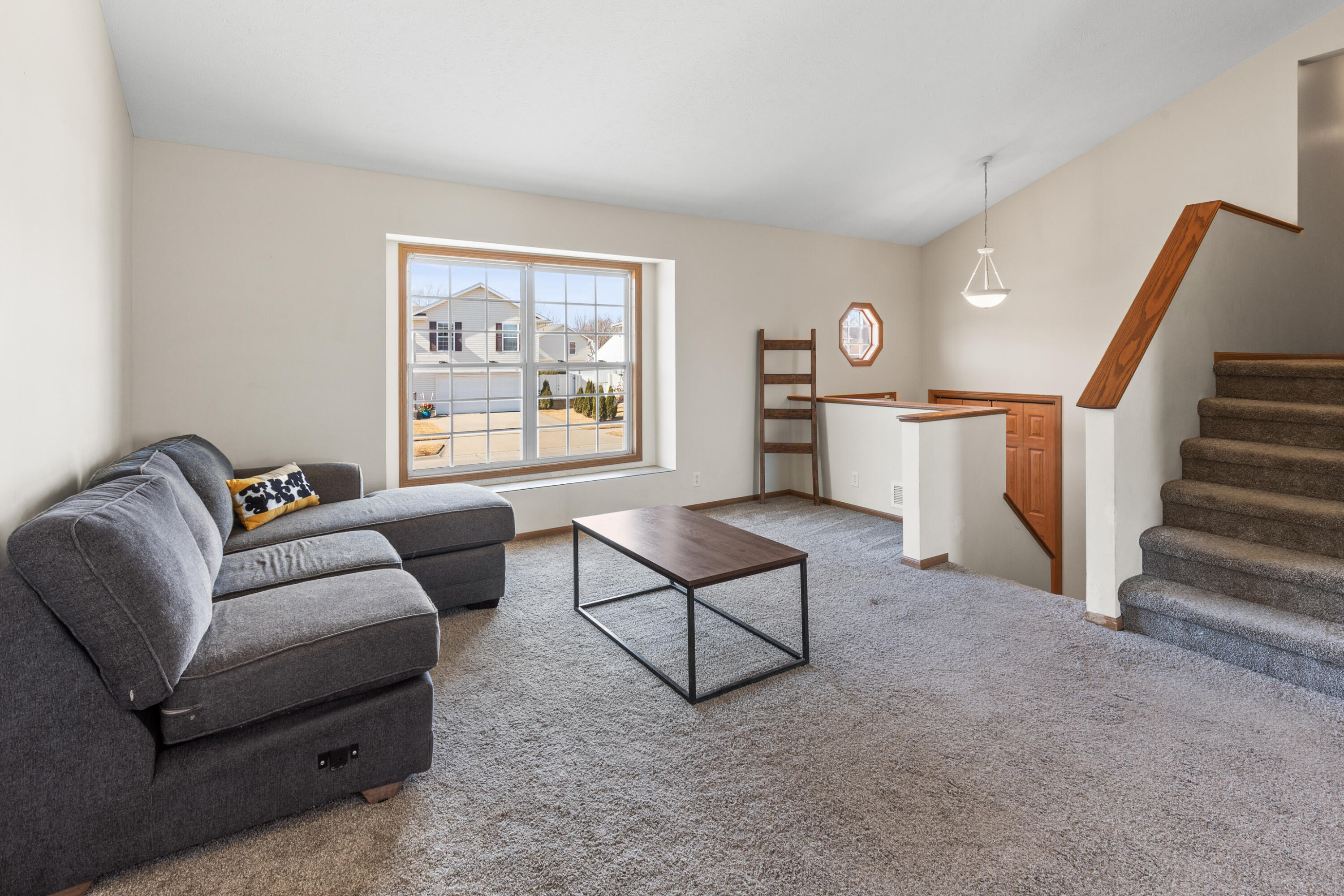 5743 MERLIN Lane