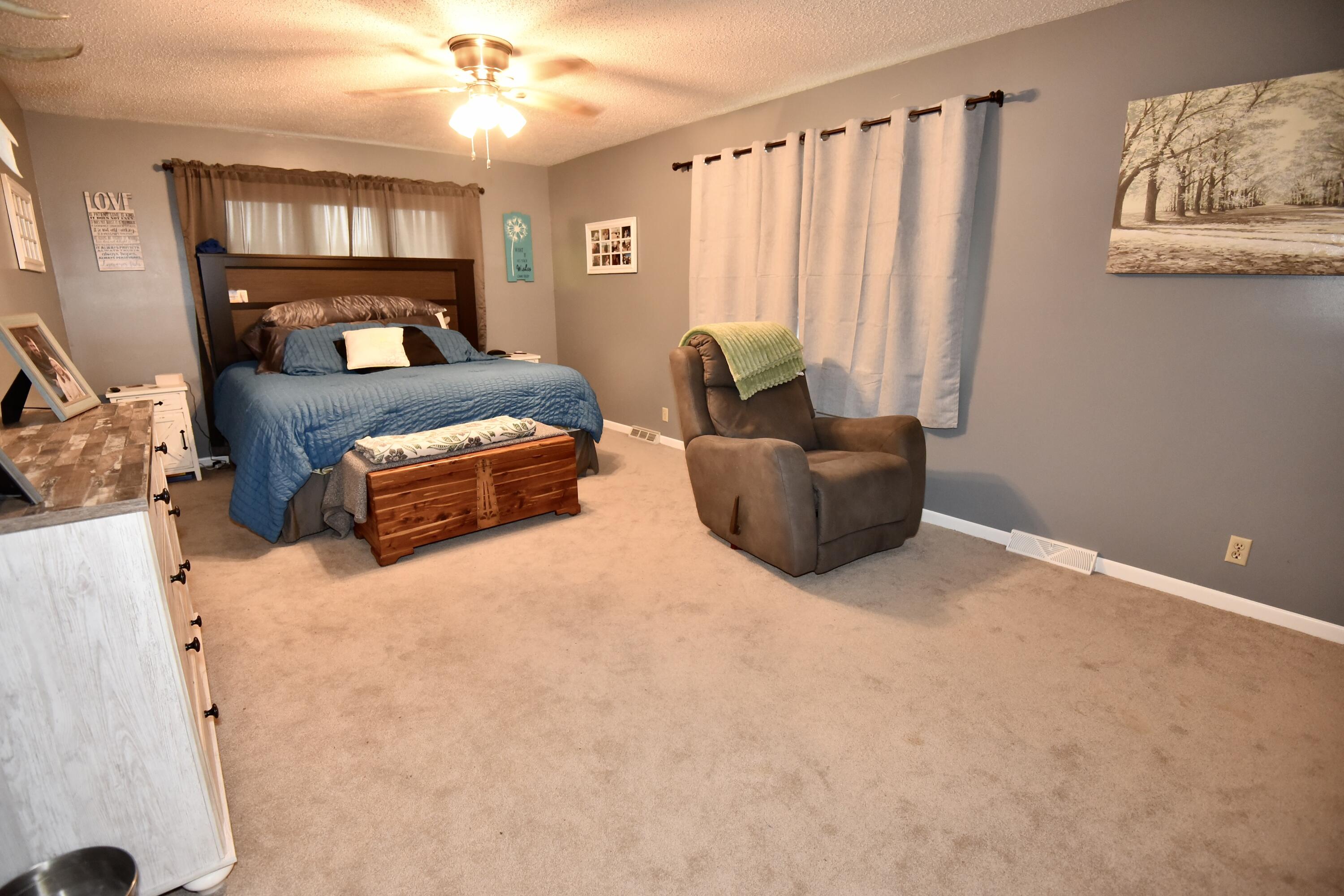 717 SCHUEMAN Court