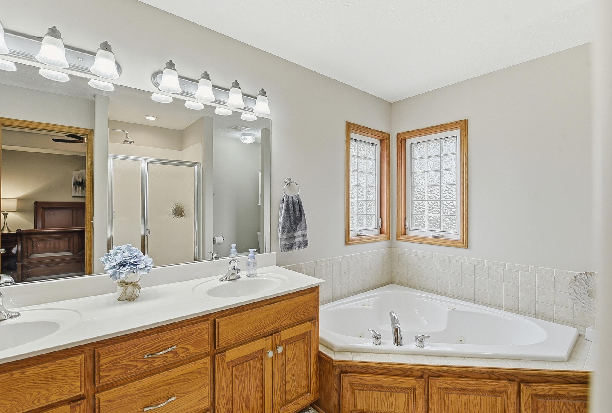 4105 GLADBROOK Drive