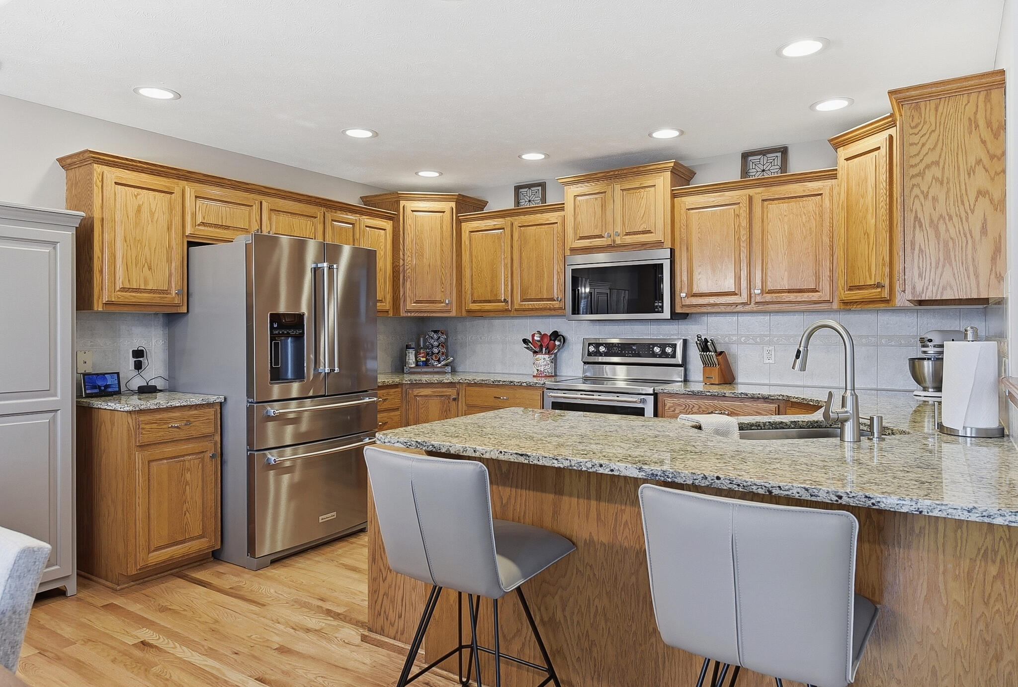 4105 GLADBROOK Drive