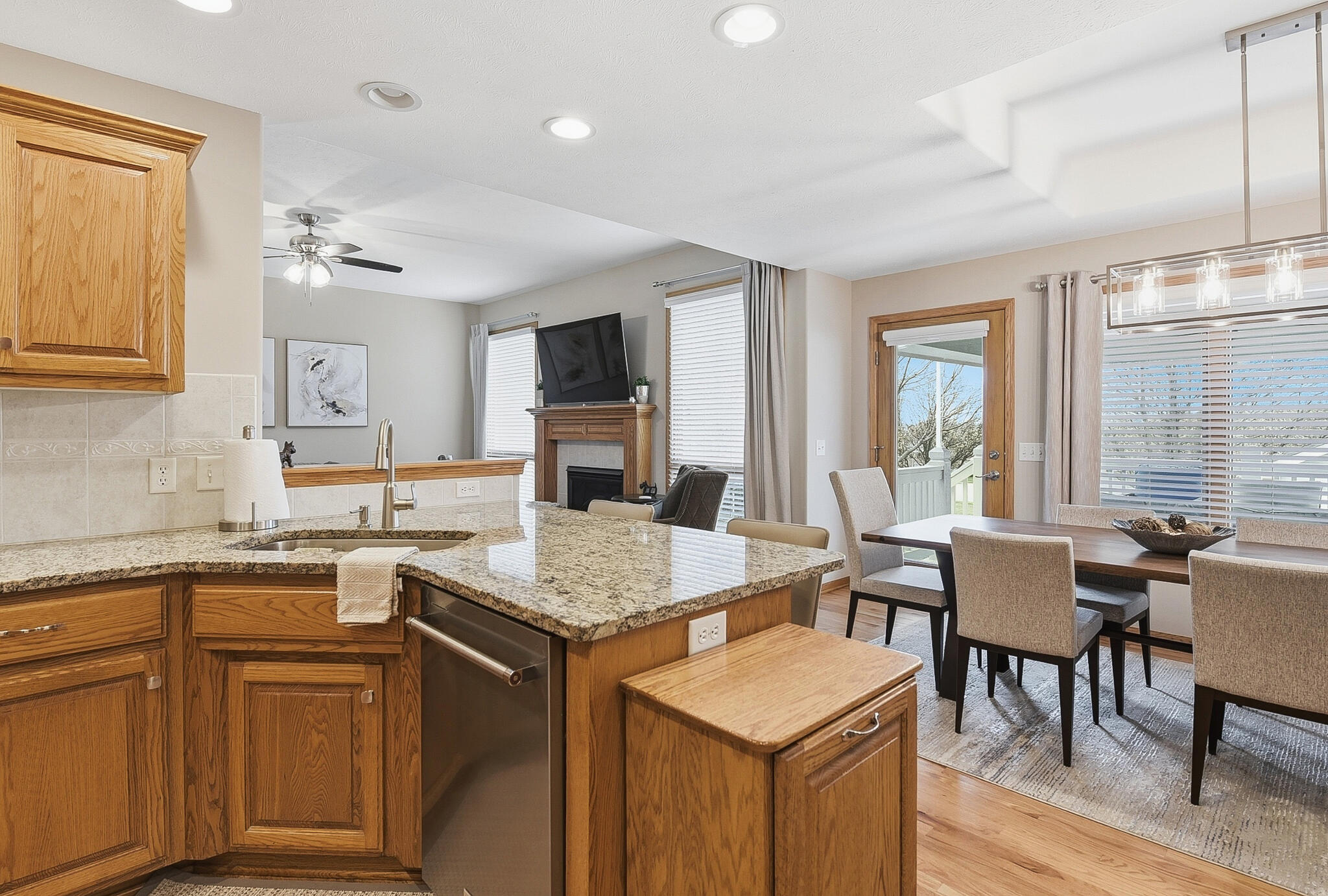 4105 GLADBROOK Drive