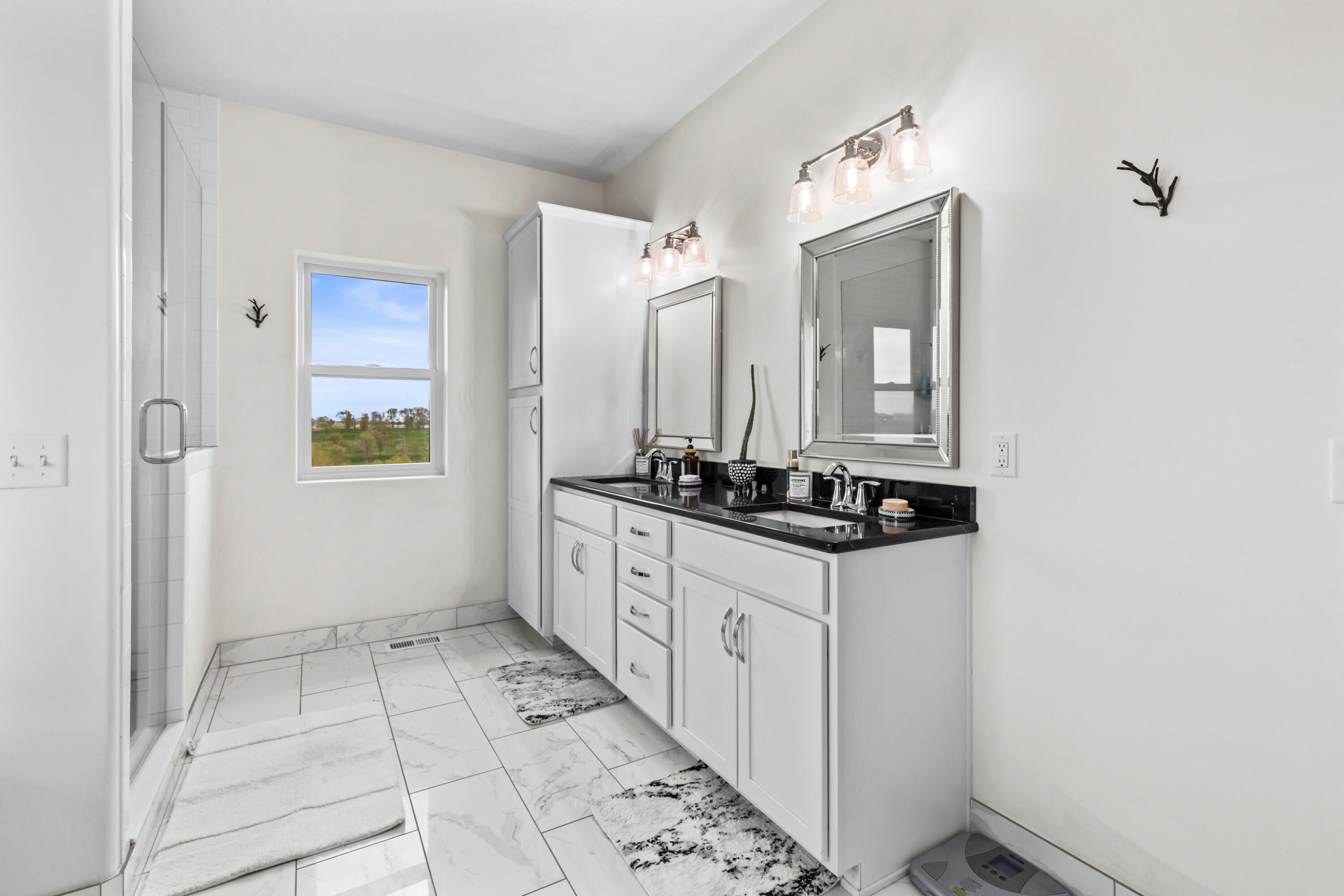 3369 MERIWETHER LEWIS Lane