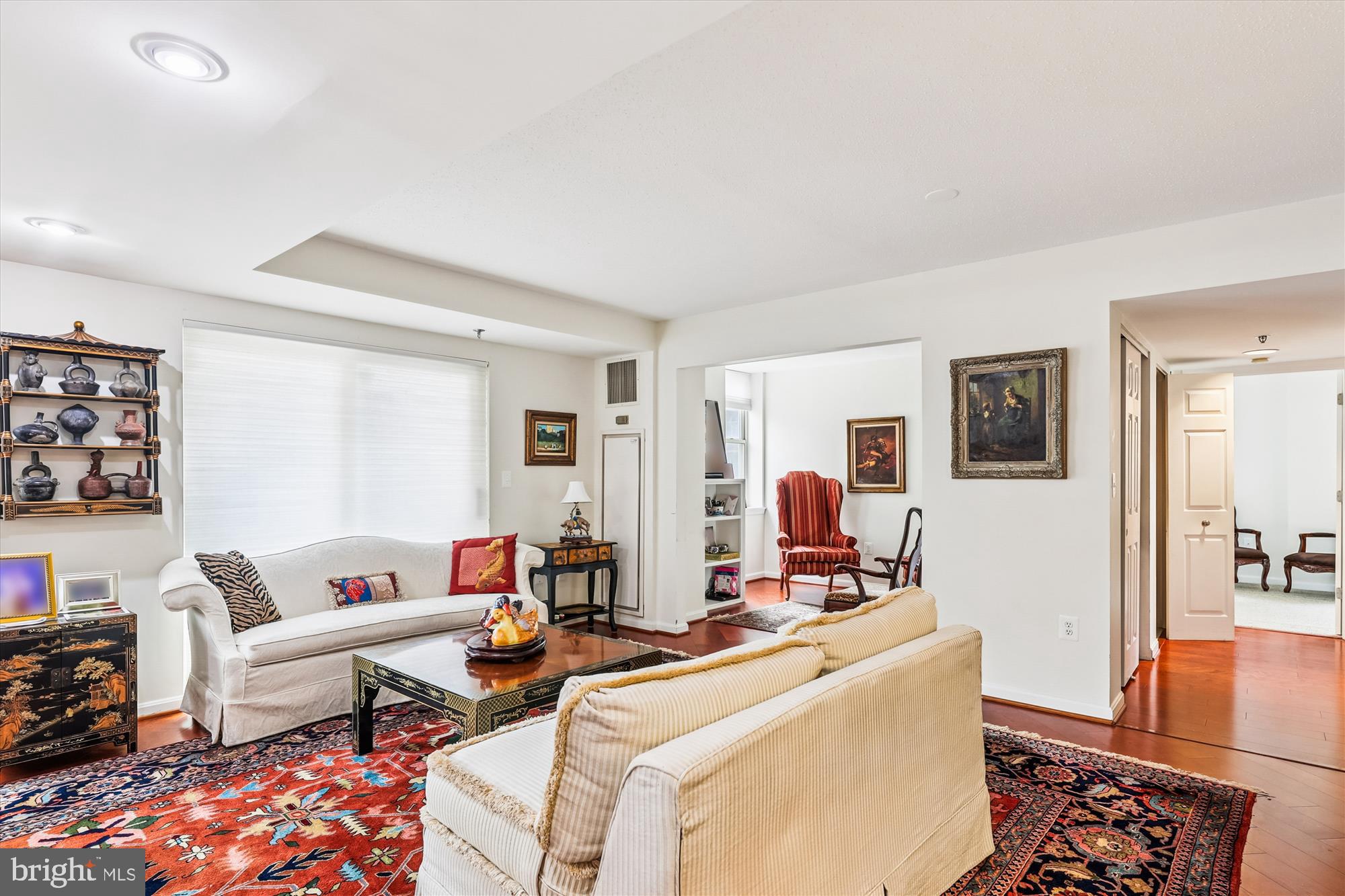 900 N TAYLOR STREET 904-06