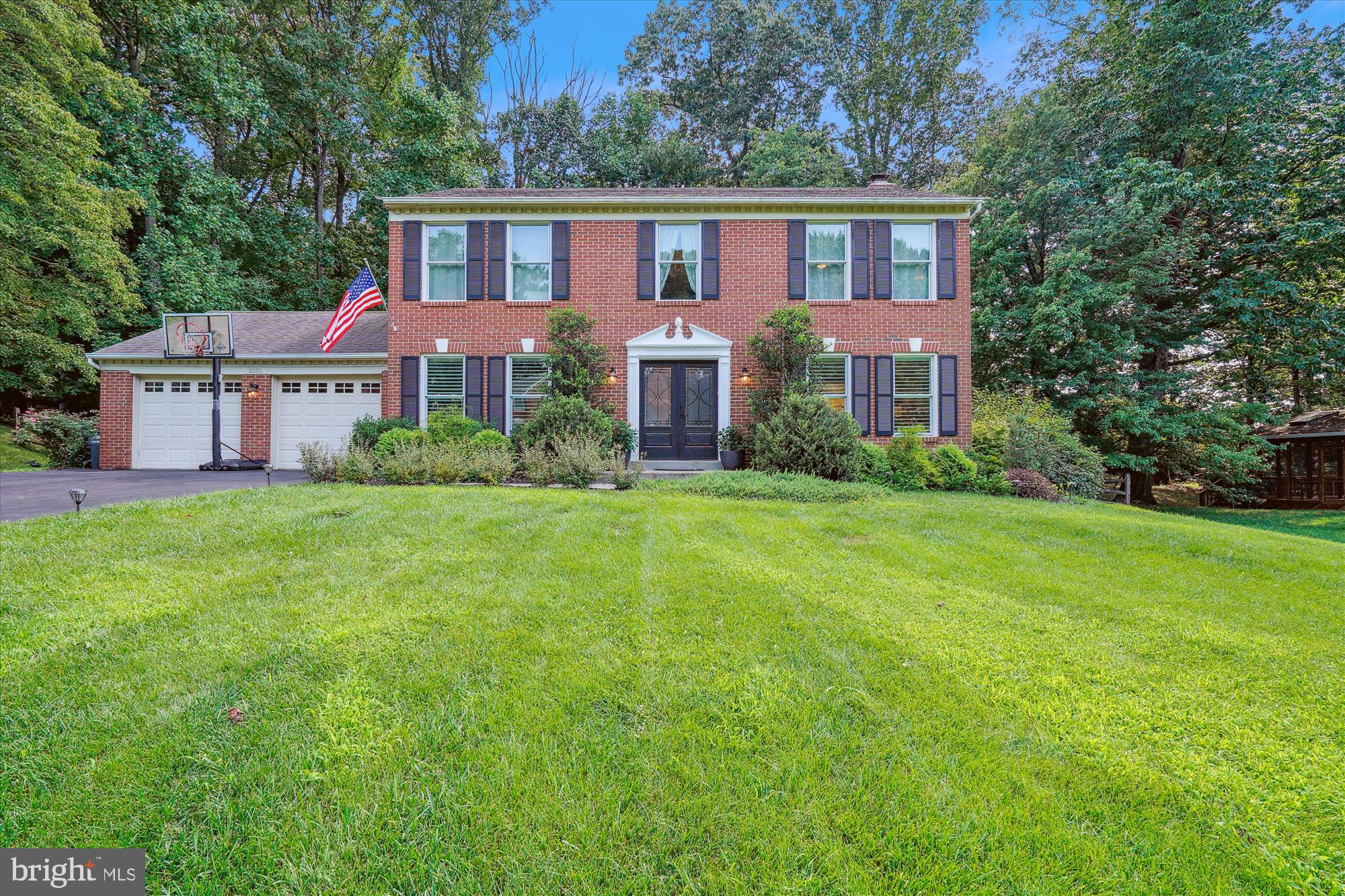 11559 Holly Briar Ln