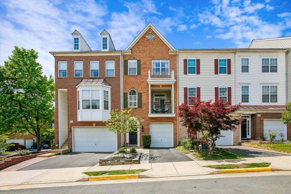 7850 LOCUST LEAF LANE