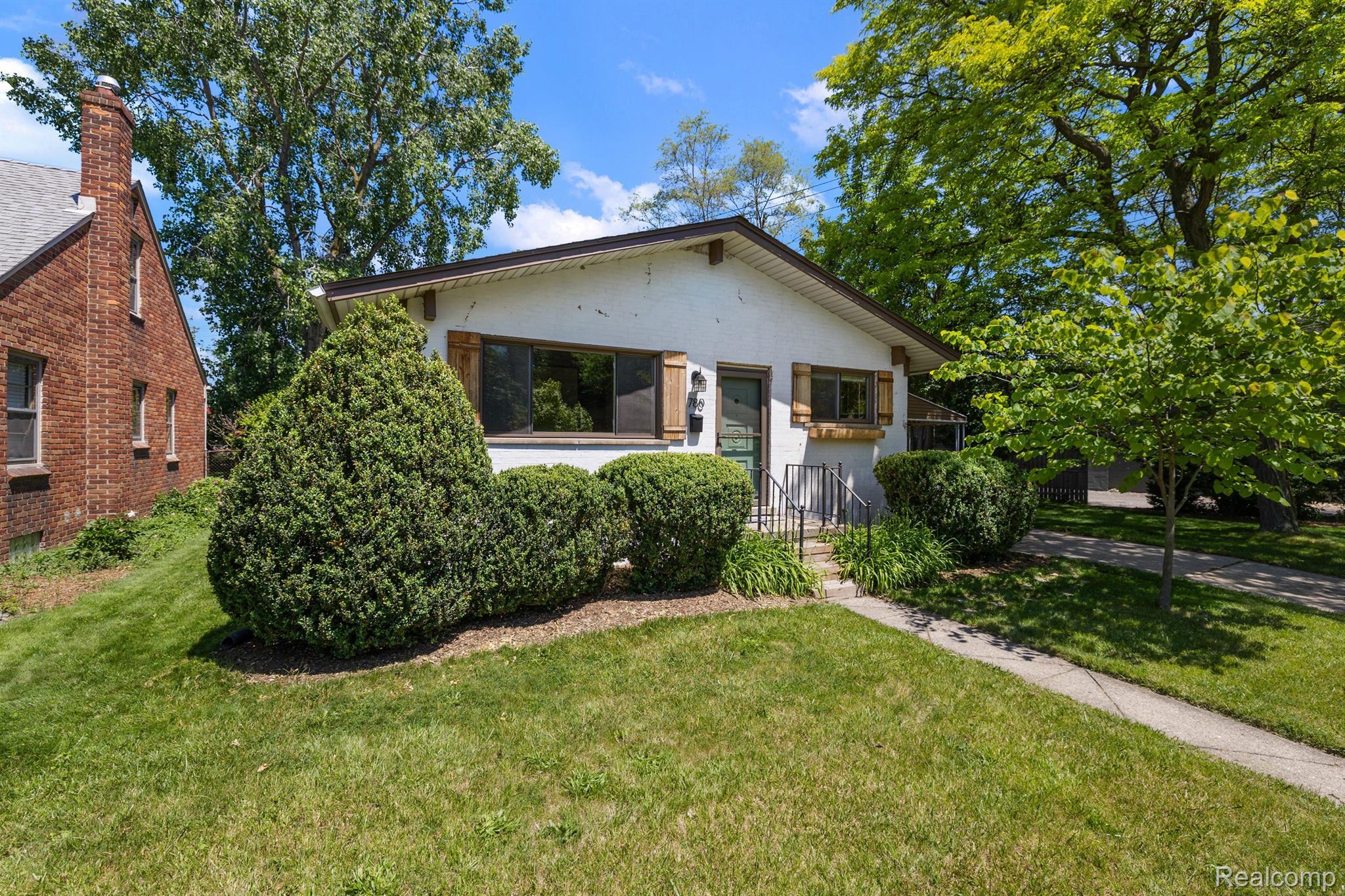 780 CAMBRIDGE Road